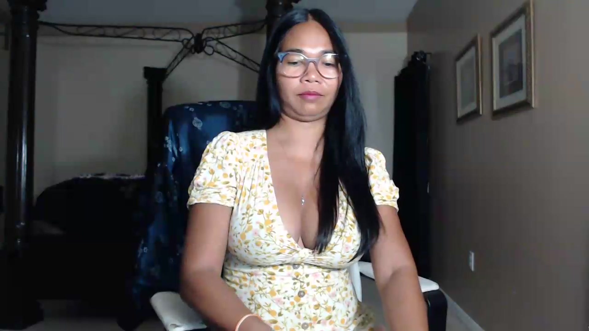 Gallery image thumbnail from Littlekai2030's myfreecams stream on, 05/16/2026, 02:21 image 6 of 20