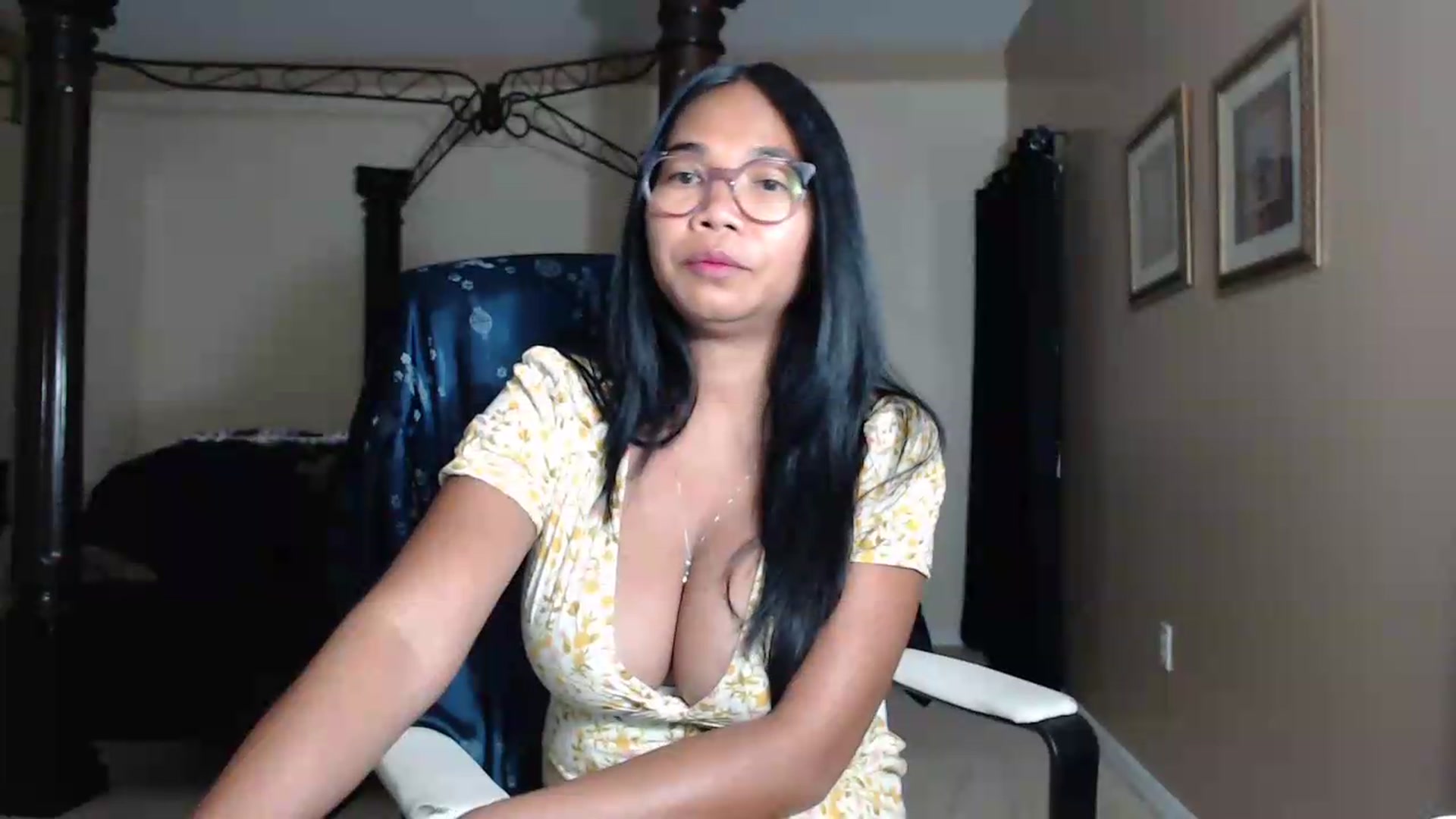 Gallery image thumbnail from Littlekai2030's myfreecams stream on, 05/16/2026, 02:21 image 19 of 20
