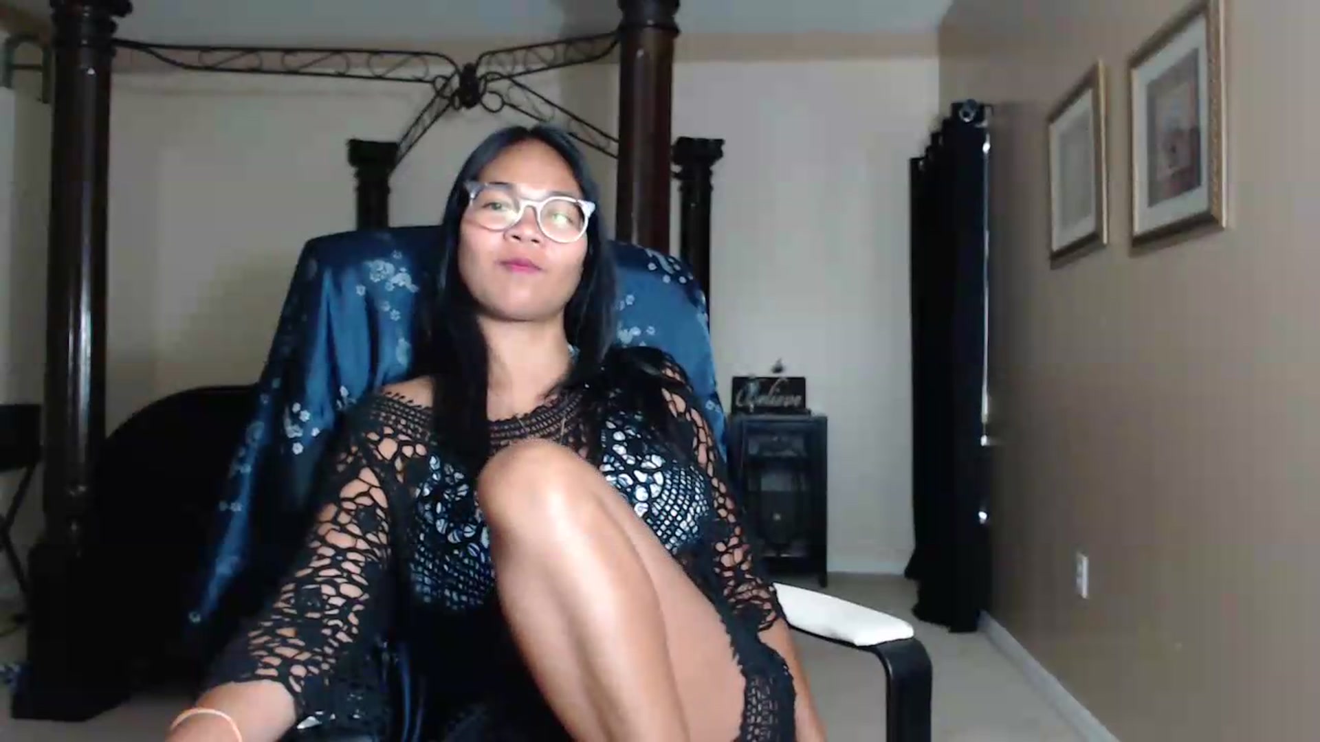 Gallery image thumbnail from Littlekai2030's myfreecams stream on, 05/18/2026, 24:01 image 9 of 20