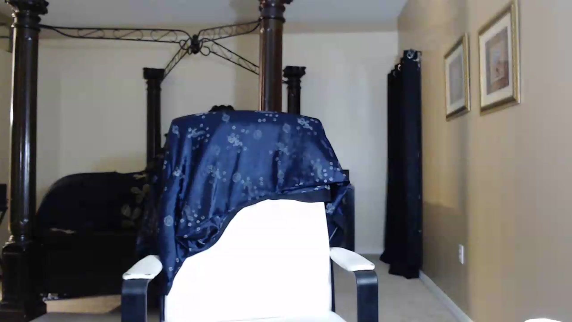 Gallery image thumbnail from Littlekai2030's myfreecams stream on, 05/21/2026, 04:15 image 5 of 20