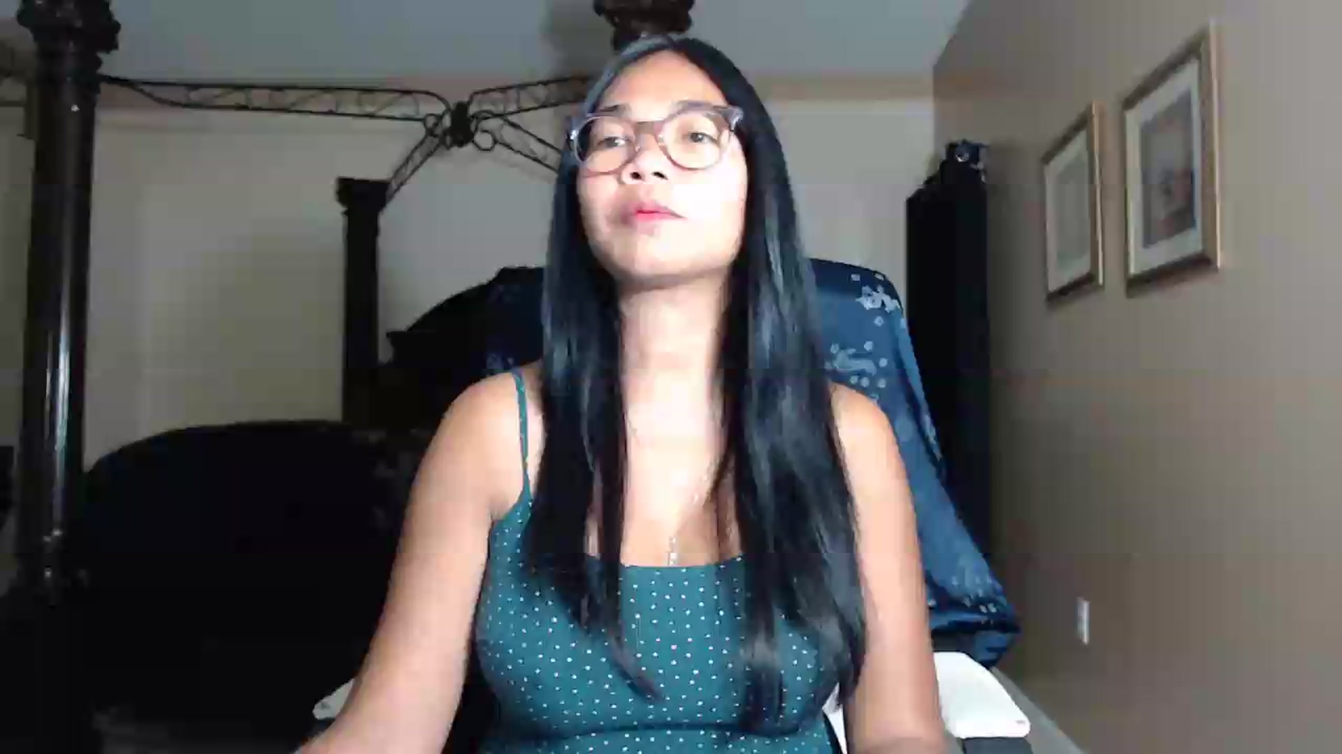 Gallery image thumbnail from Littlekai2030's myfreecams stream on, 05/22/2026, 03:44 image 1 of 20