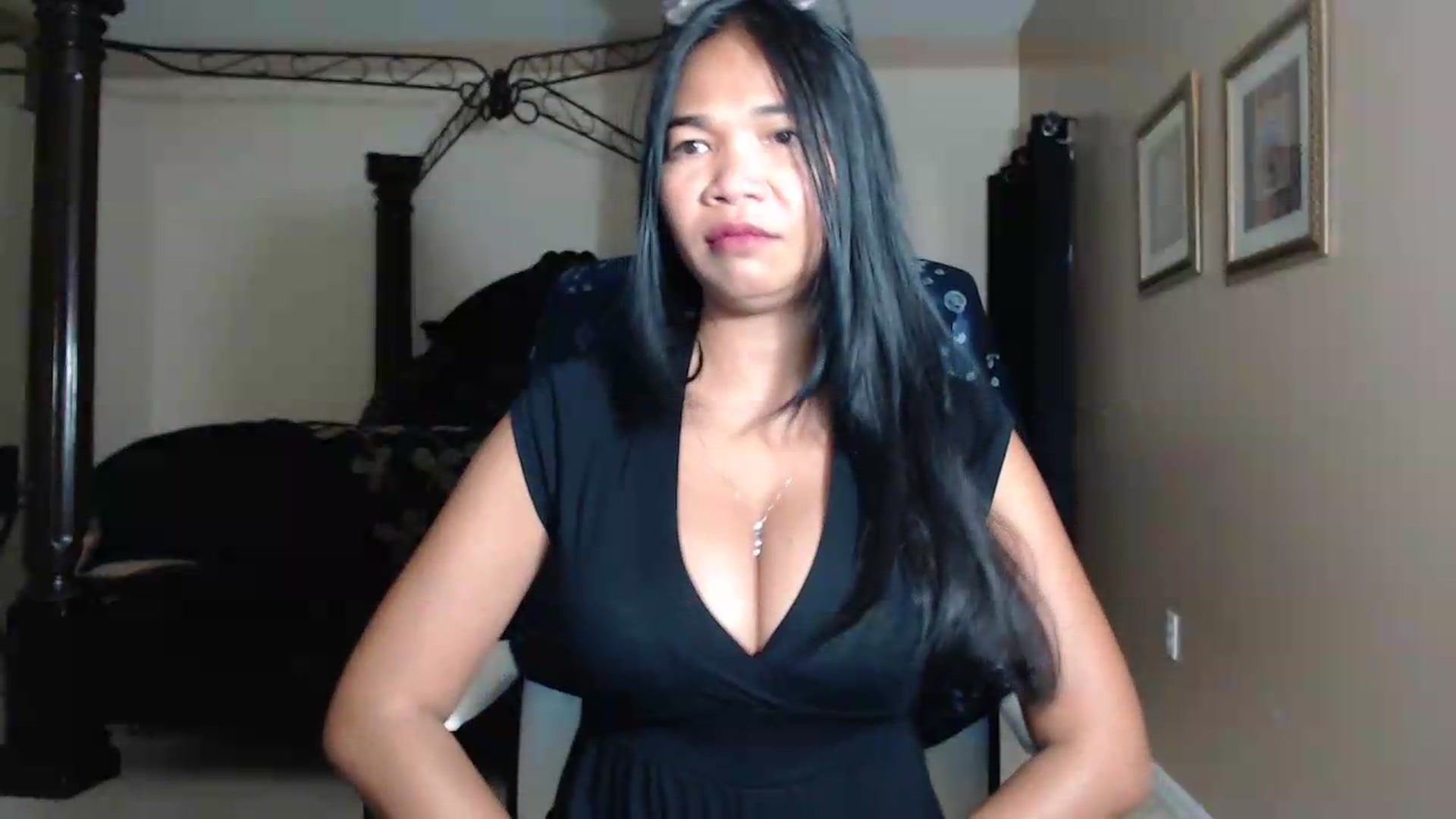 Gallery image thumbnail from Littlekai2030's myfreecams stream on, 05/23/2026, 03:19 image 6 of 20