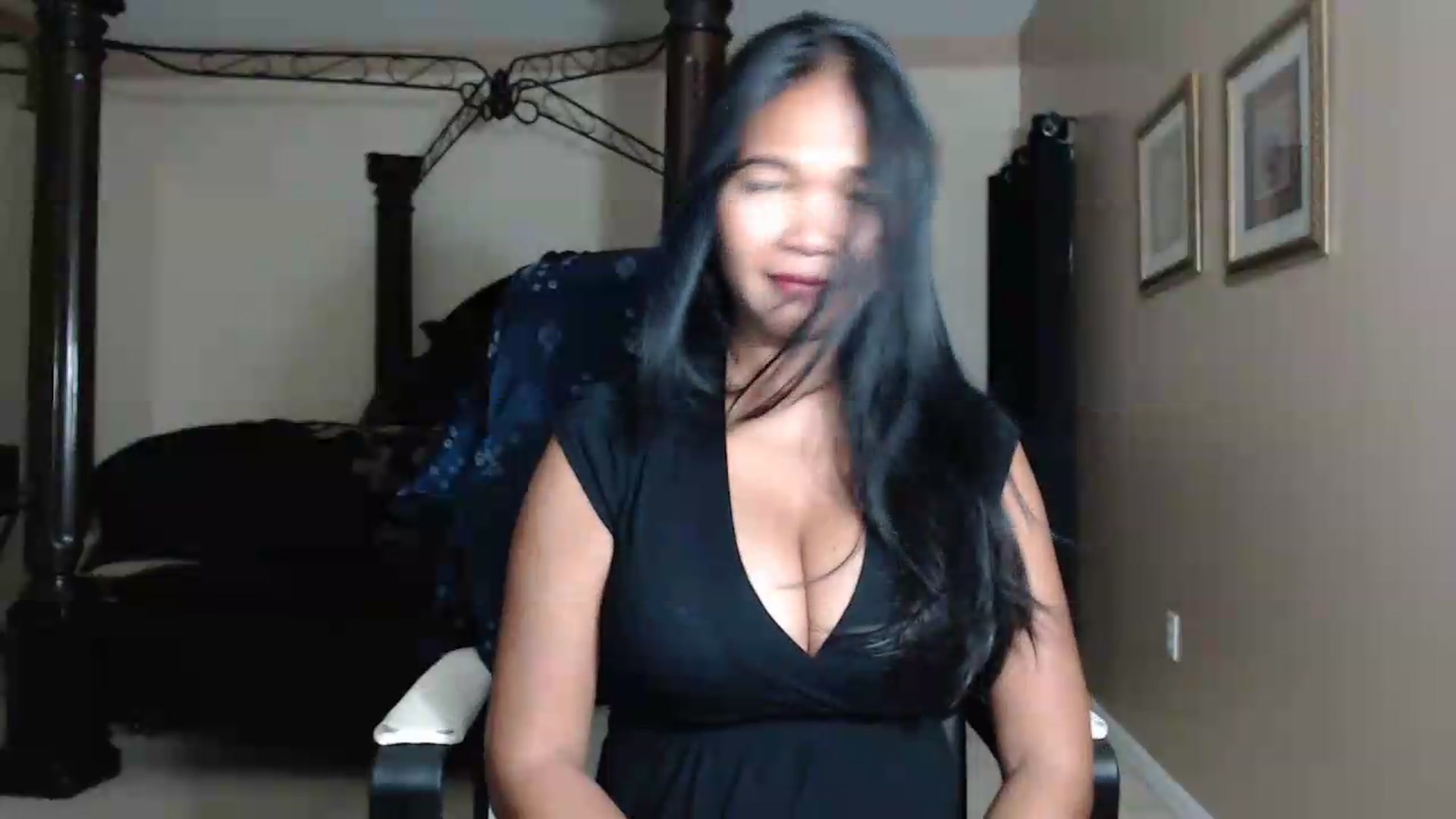Gallery image thumbnail from Littlekai2030's myfreecams stream on, 05/23/2026, 03:19 image 9 of 20