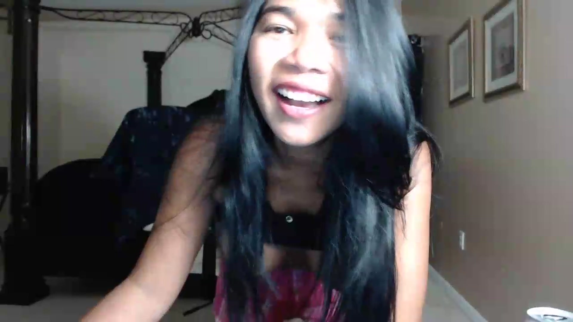 Gallery image thumbnail from Littlekai2030's myfreecams stream on, 05/24/2026, 04:44 image 17 of 20