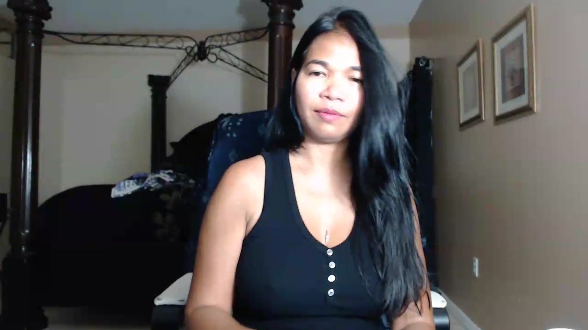 Gallery image thumbnail from Littlekai2030's myfreecams stream on, 05/24/2026, 04:44 image 3 of 20