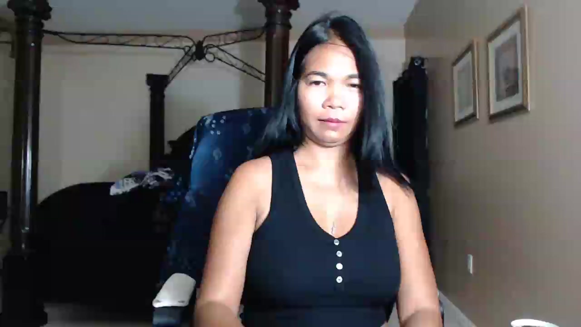 Gallery image thumbnail from Littlekai2030's myfreecams stream on, 05/24/2026, 04:44 image 1 of 20