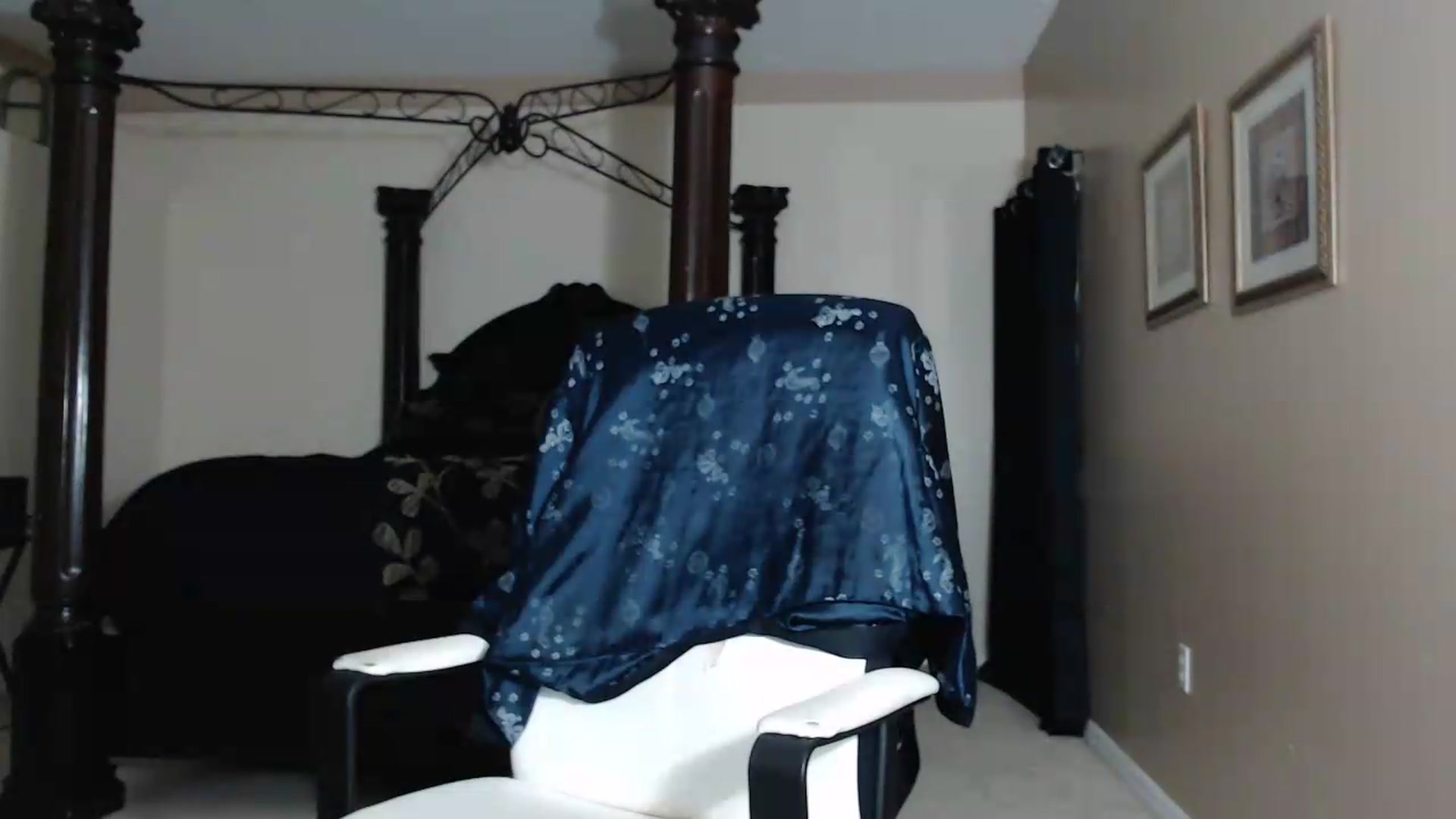 Gallery image thumbnail from Littlekai2030's myfreecams stream on, 05/25/2026, 03:11 image 6 of 20