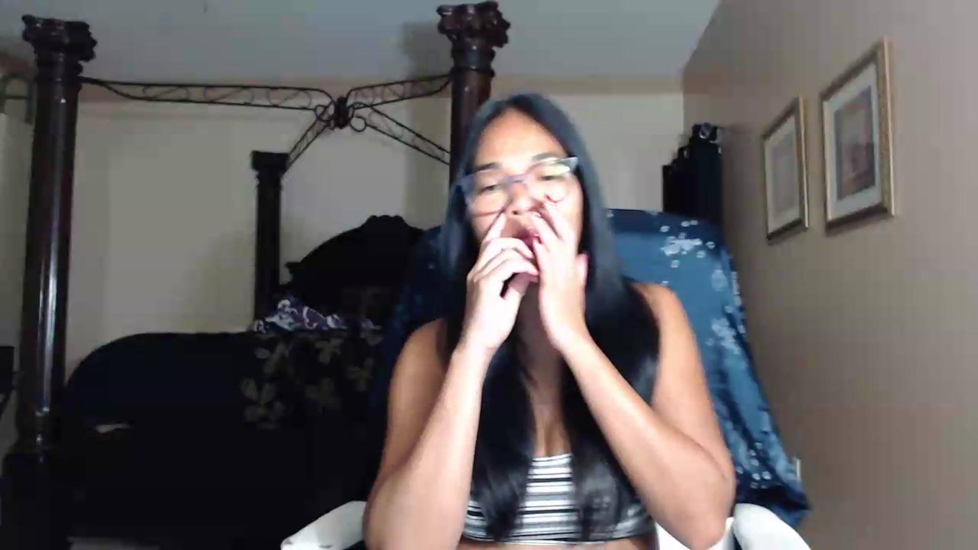 Gallery image thumbnail from Littlekai2030's myfreecams stream on, 05/26/2026, 03:33 image 2 of 20
