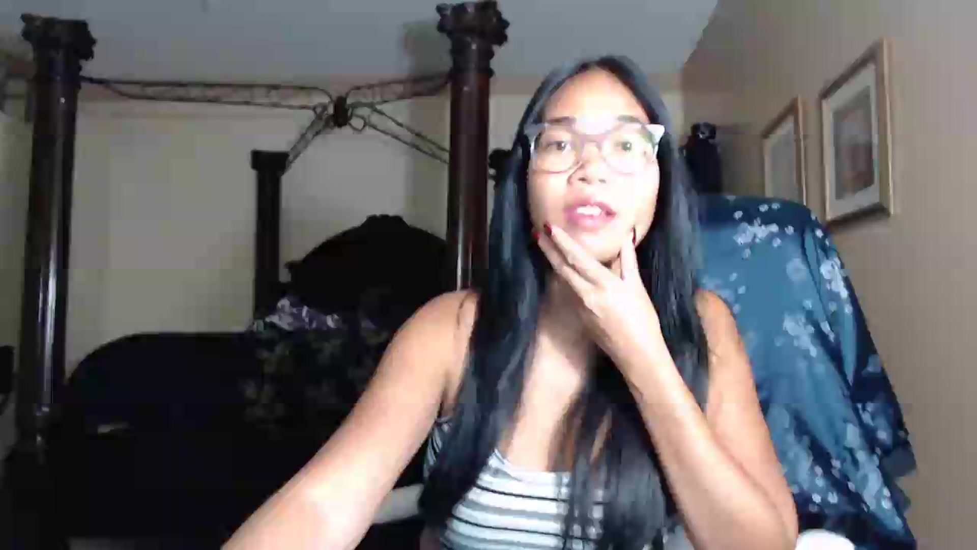 Gallery image thumbnail from Littlekai2030's myfreecams stream on, 05/26/2026, 03:33 image 1 of 20