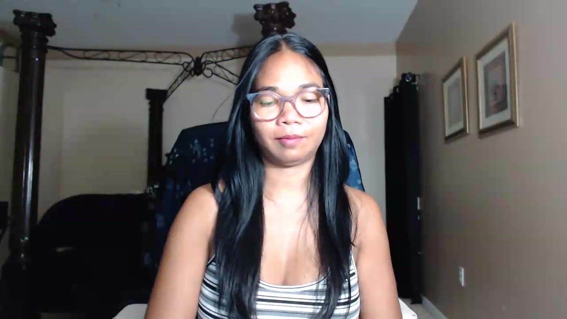 Gallery image thumbnail from Littlekai2030's myfreecams stream on, 05/26/2026, 03:33 image 11 of 20