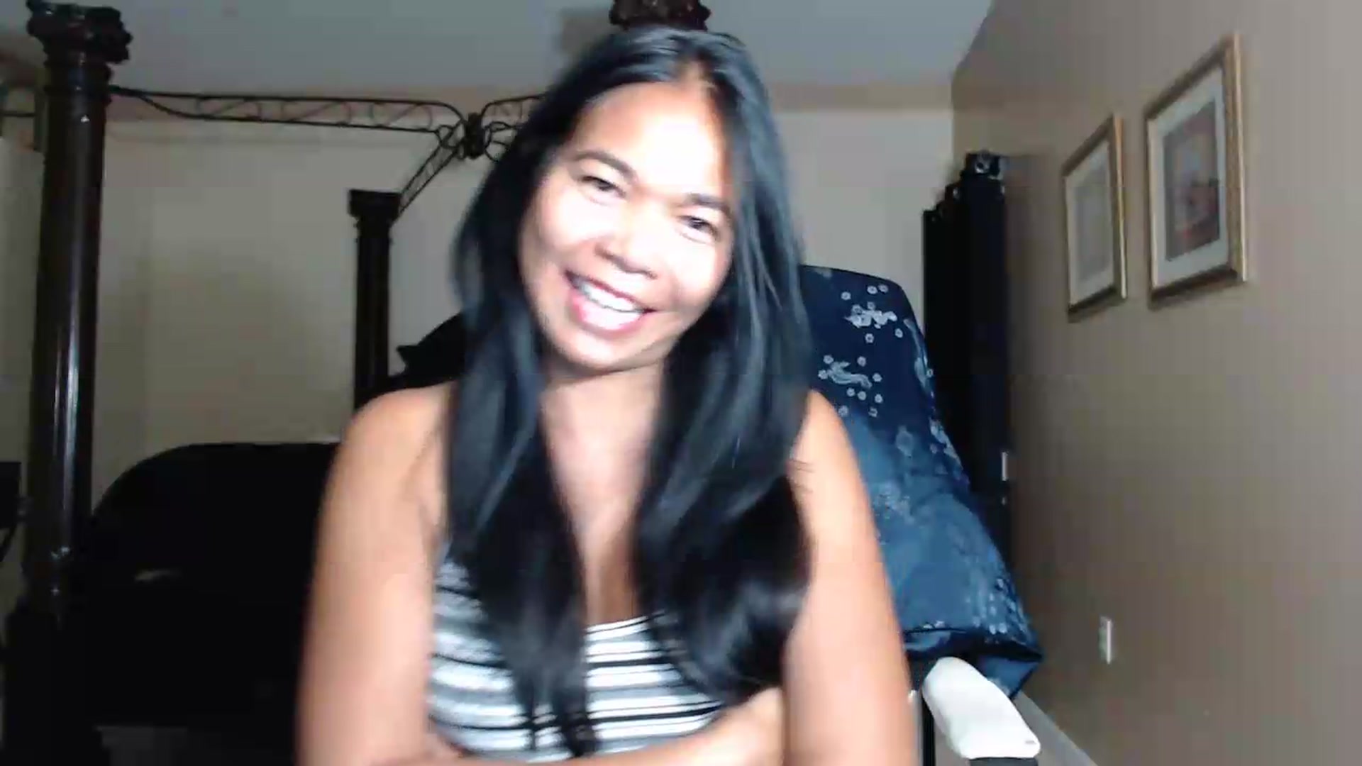 Gallery image thumbnail from Littlekai2030's myfreecams stream on, 05/26/2026, 03:33 image 18 of 20