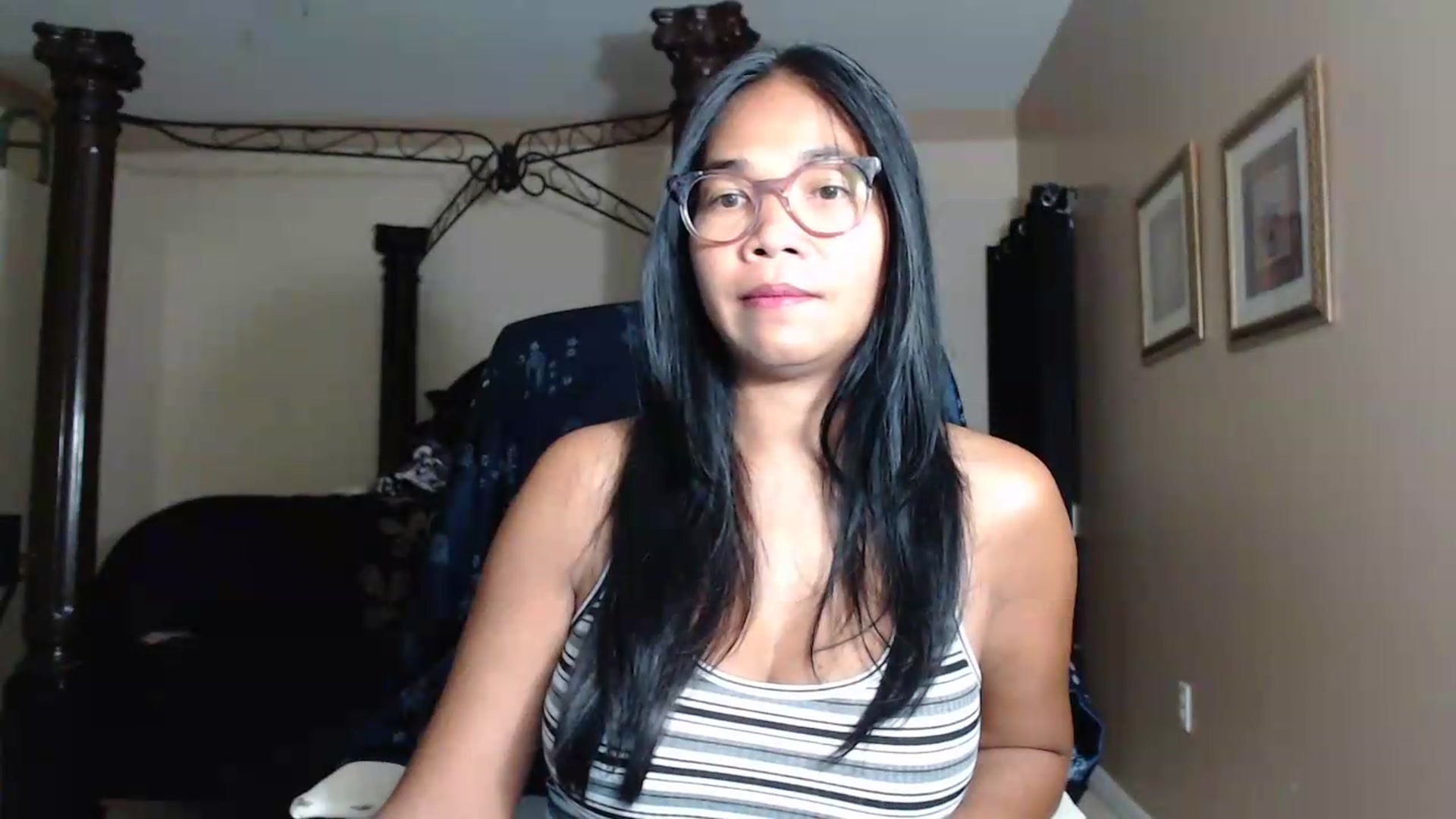 Gallery image thumbnail from Littlekai2030's myfreecams stream on, 05/26/2026, 03:33 image 7 of 20