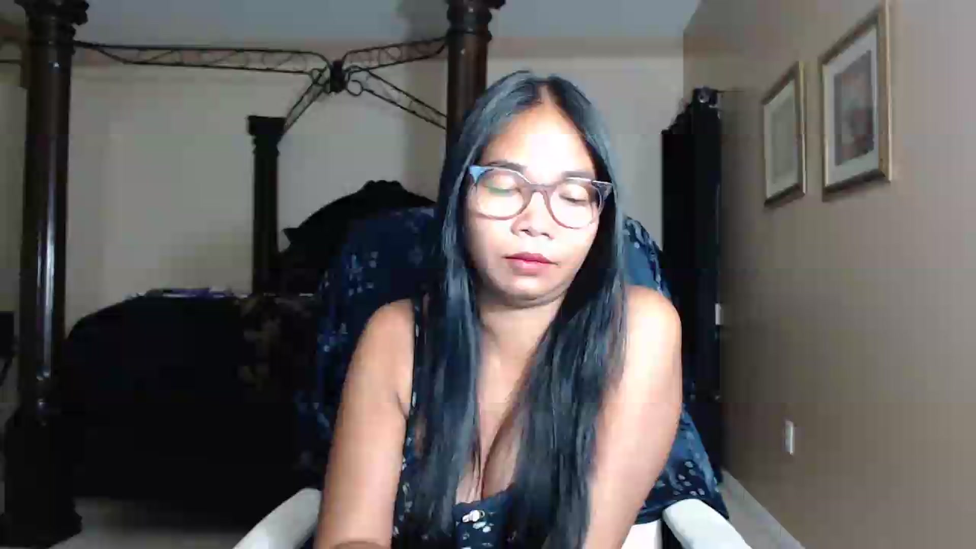 Gallery image thumbnail from Littlekai2030's myfreecams stream on, 05/27/2026, 03:46 image 6 of 20
