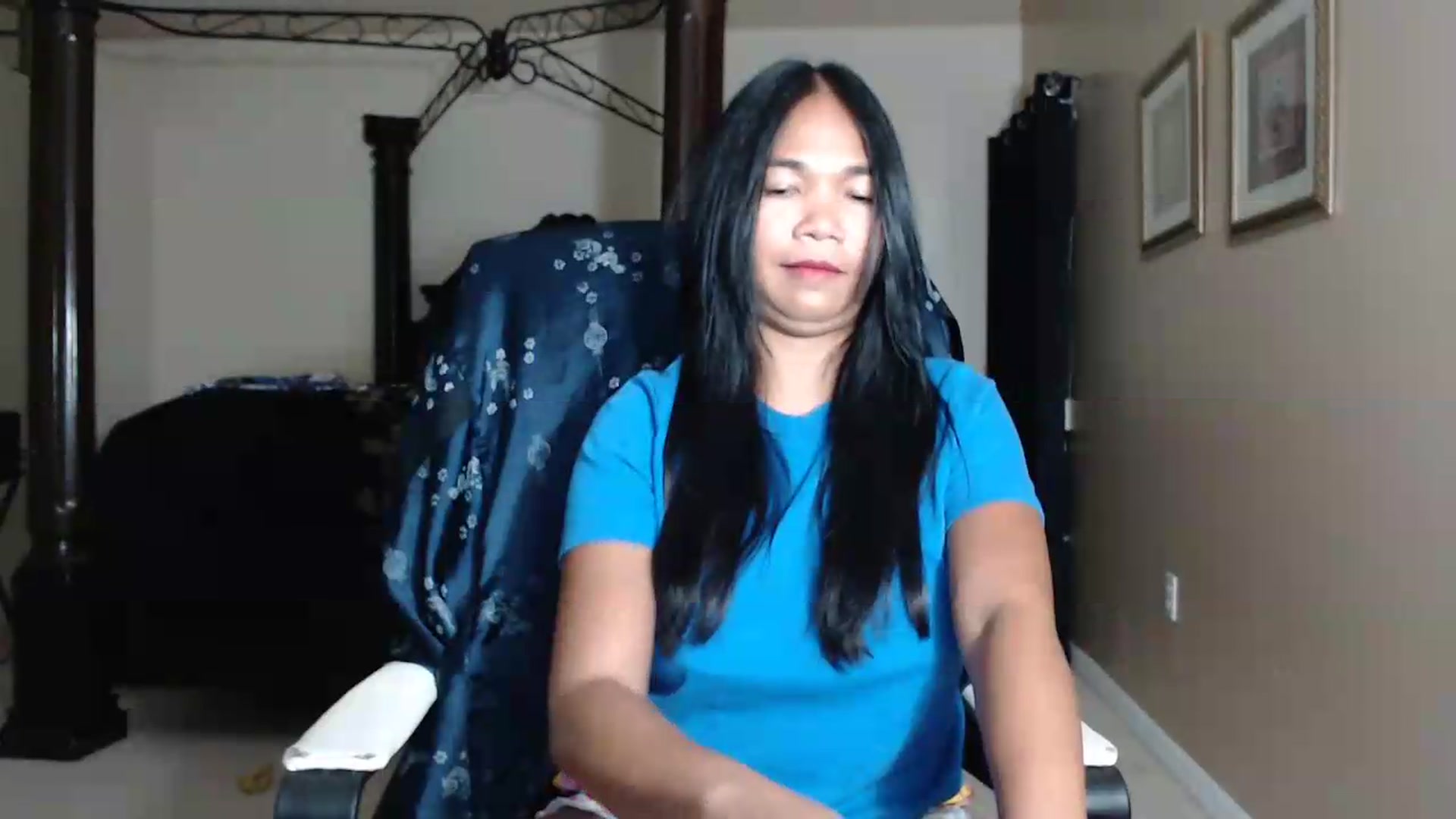 Gallery image thumbnail from Littlekai2030's myfreecams stream on, 05/27/2026, 03:46 image 16 of 20