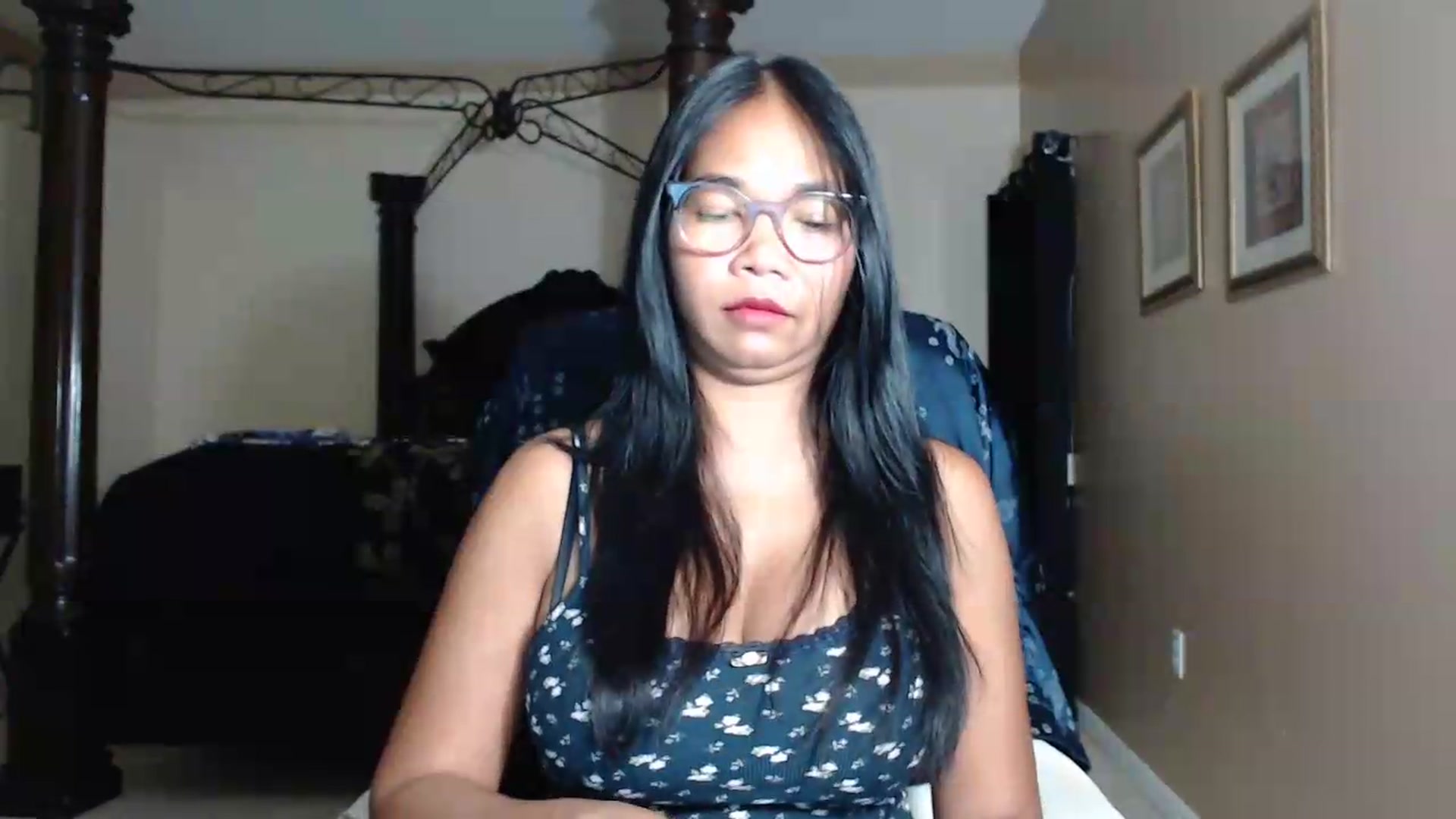 Gallery image thumbnail from Littlekai2030's myfreecams stream on, 05/27/2026, 03:46 image 4 of 20