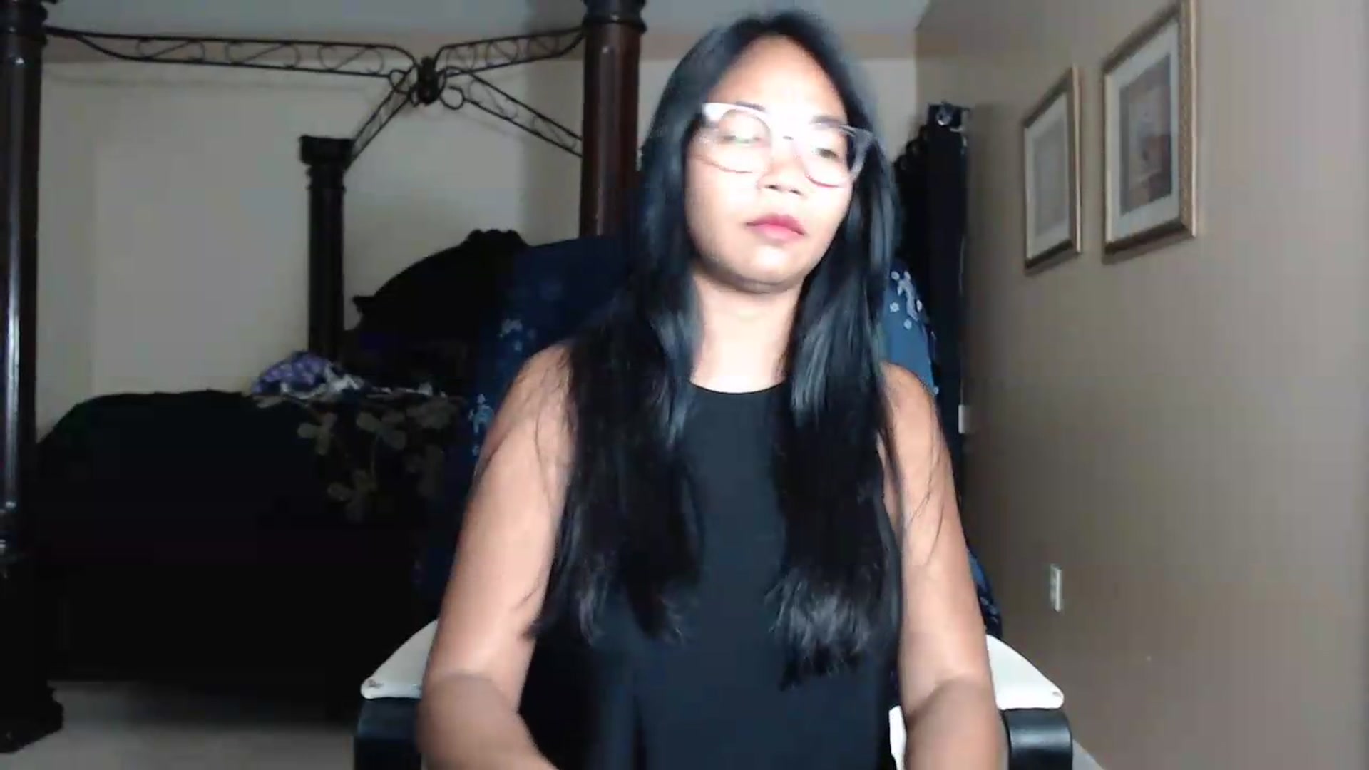 Gallery image thumbnail from Littlekai2030's myfreecams stream on, 05/28/2026, 03:20 image 4 of 20