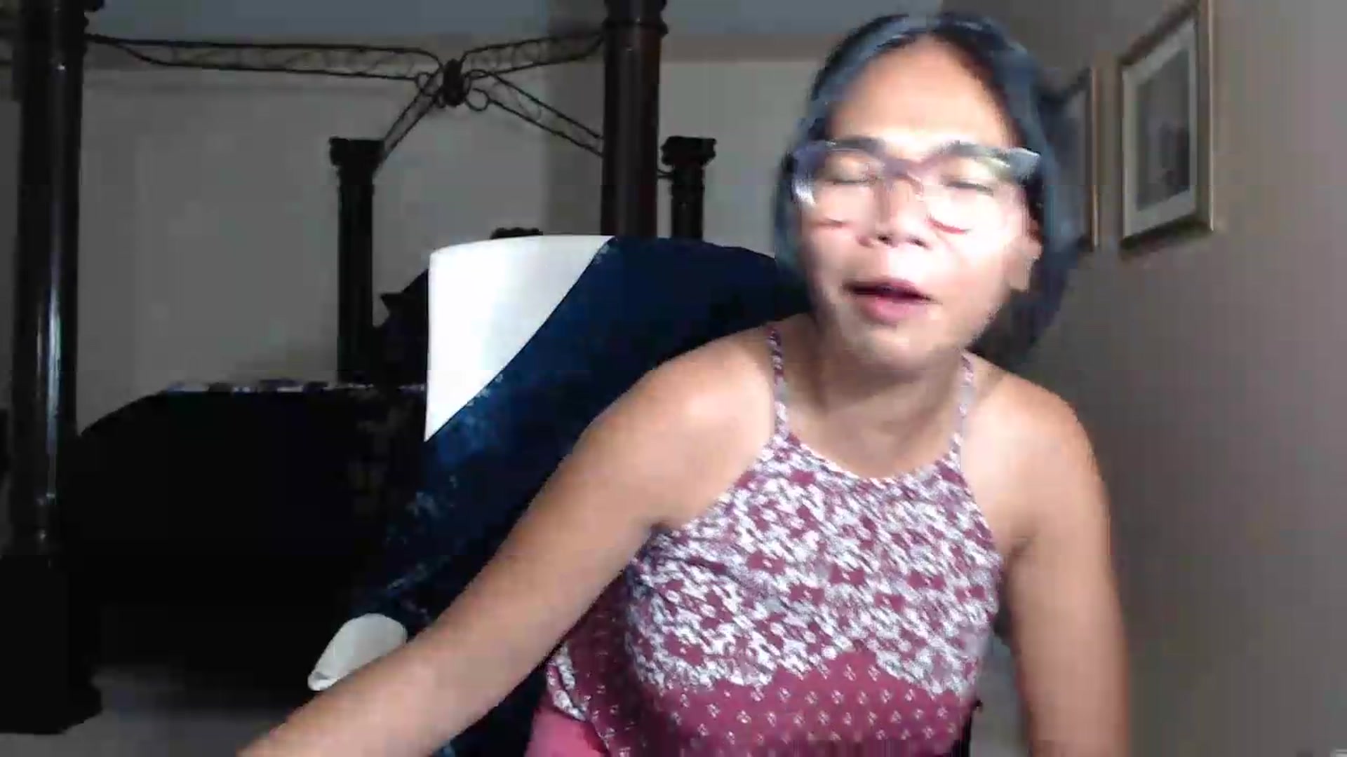 Gallery image thumbnail from Littlekai2030's myfreecams stream on, 05/29/2026, 03:18 image 17 of 20