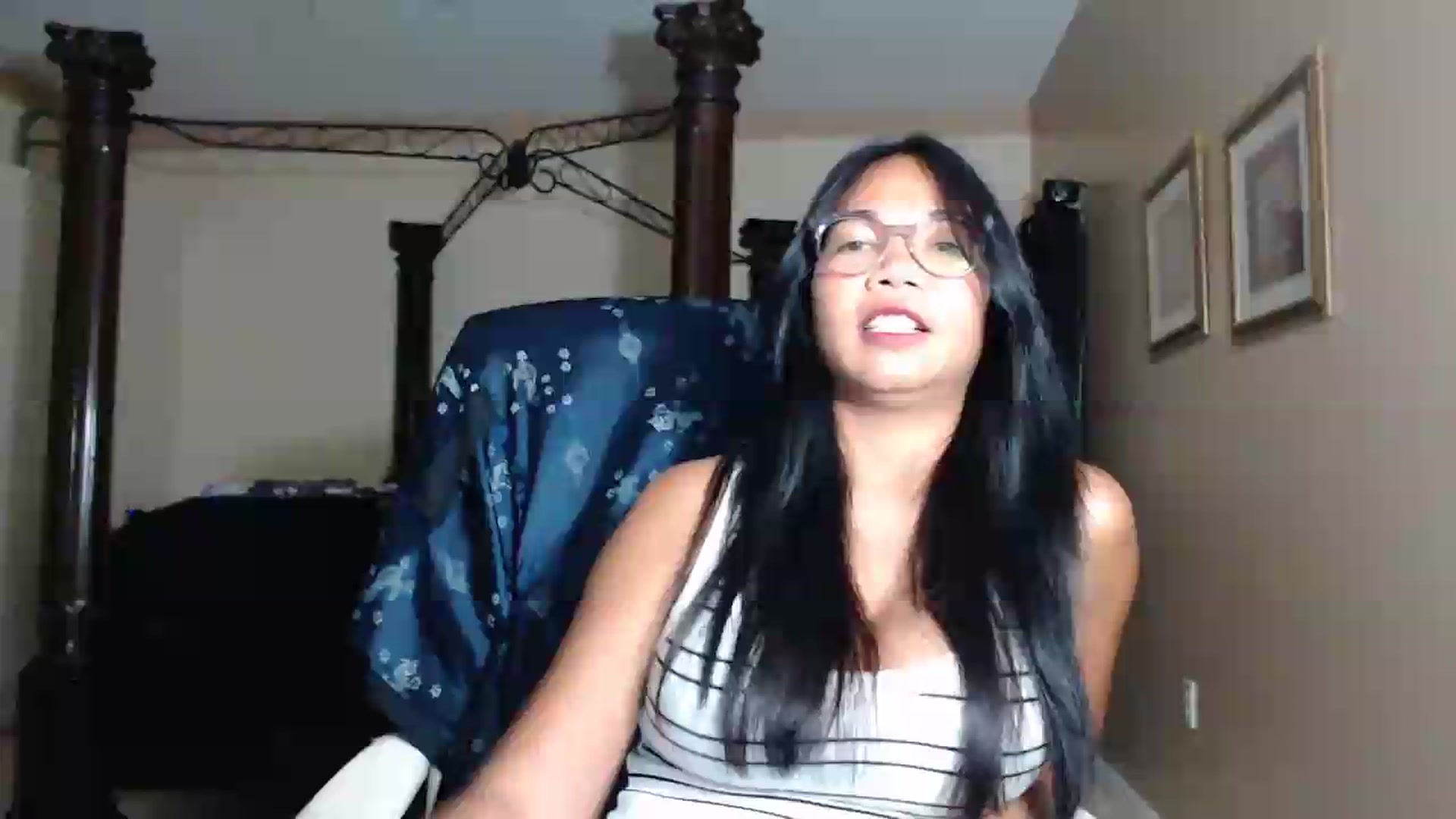 Gallery image thumbnail from Littlekai2030's myfreecams stream on, 05/31/2026, 03:48 image 7 of 20