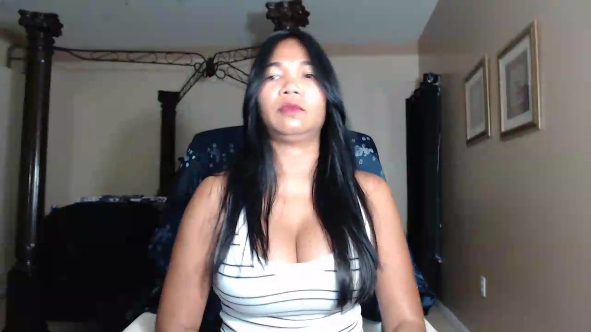 Gallery image thumbnail from Littlekai2030's myfreecams stream on, 05/31/2026, 03:48 image 2 of 20