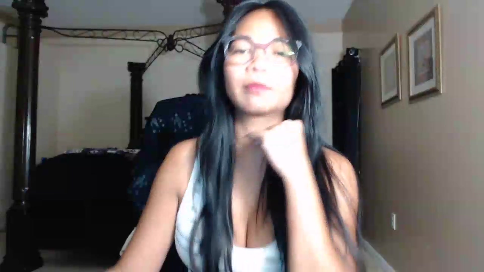 Gallery image thumbnail from Littlekai2030's myfreecams stream on, 05/31/2026, 03:48 image 14 of 20