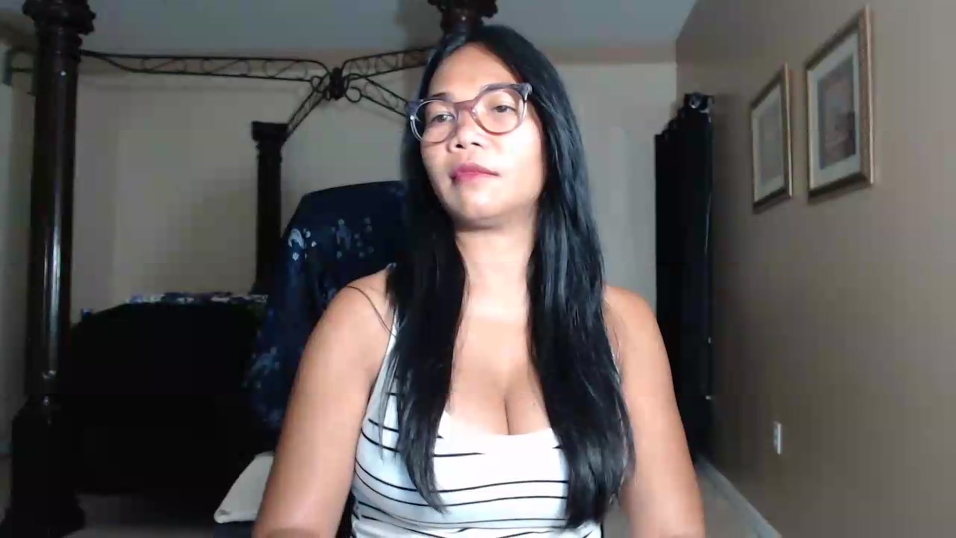 Gallery image thumbnail from Littlekai2030's myfreecams stream on, 05/31/2026, 03:48 image 12 of 20
