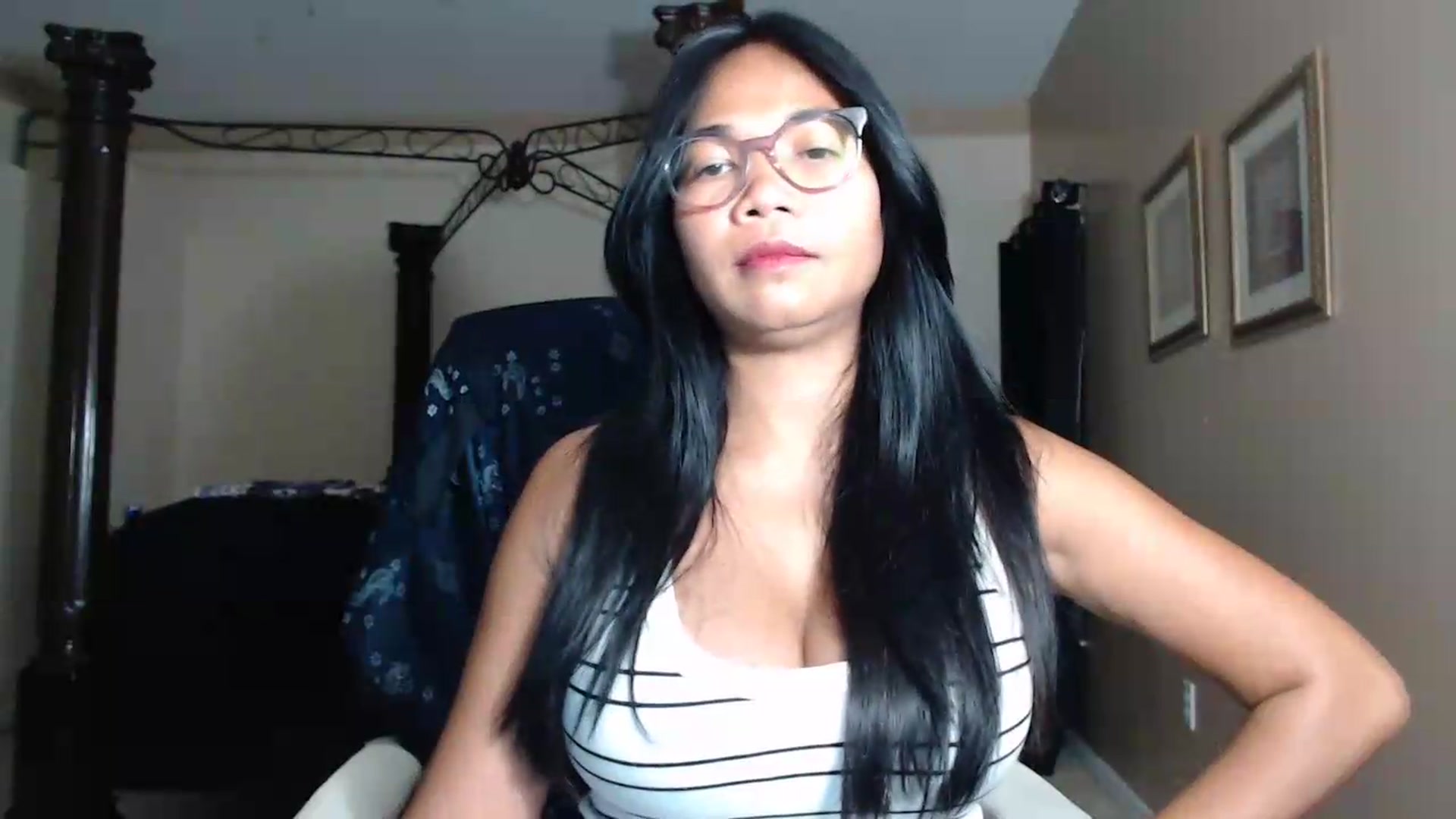 Gallery image thumbnail from Littlekai2030's myfreecams stream on, 05/31/2026, 03:48 image 8 of 20