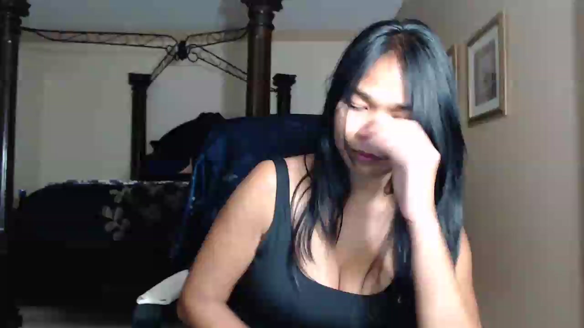 Gallery image thumbnail from Littlekai2030's myfreecams stream on, 06/01/2026, 01:05 image 11 of 20