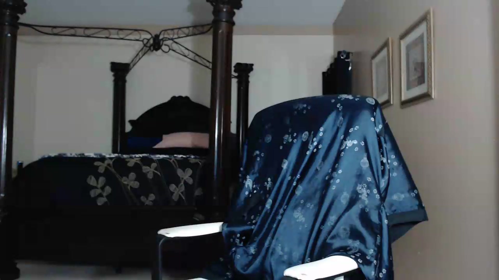 Gallery image thumbnail from Littlekai2030's myfreecams stream on, 06/01/2026, 01:05 image 13 of 20