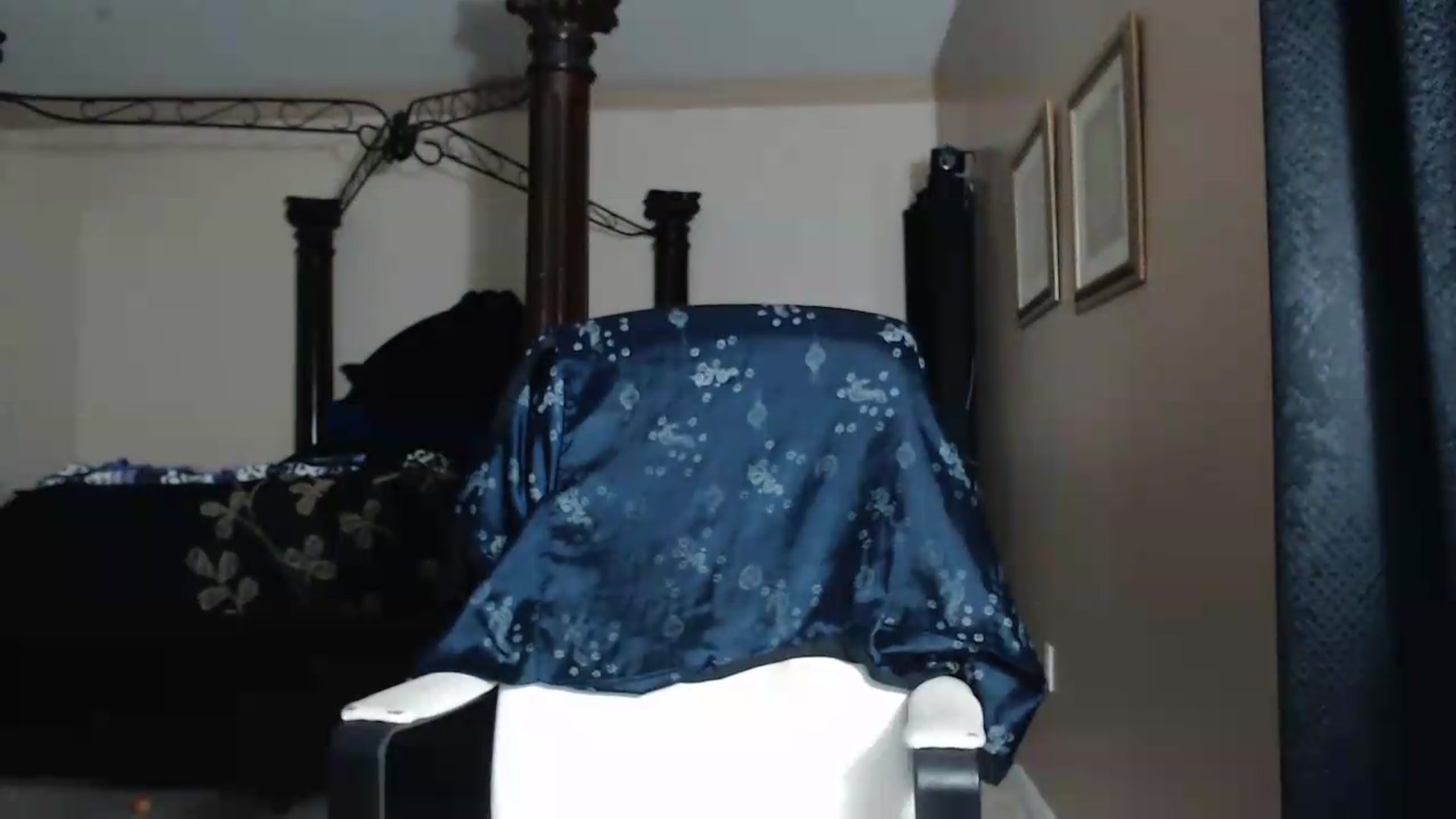 Gallery image thumbnail from Littlekai2030's myfreecams stream on, 06/08/2026, 01:24 image 3 of 20