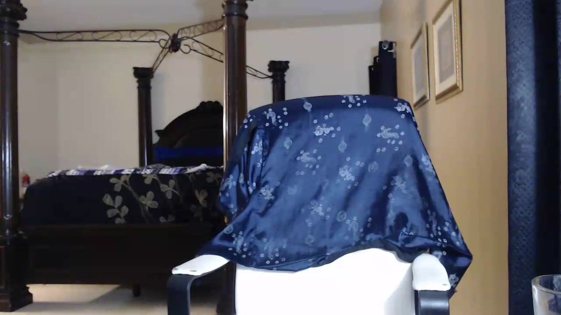 Gallery image thumbnail from Littlekai2030's myfreecams stream on, 06/09/2026, 03:50 image 17 of 20
