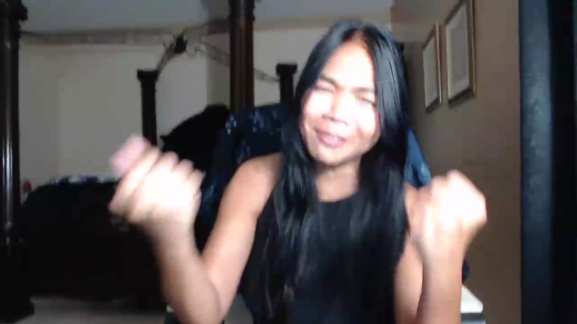 Gallery image thumbnail from Littlekai2030's myfreecams stream on, 06/09/2026, 03:50 image 3 of 20