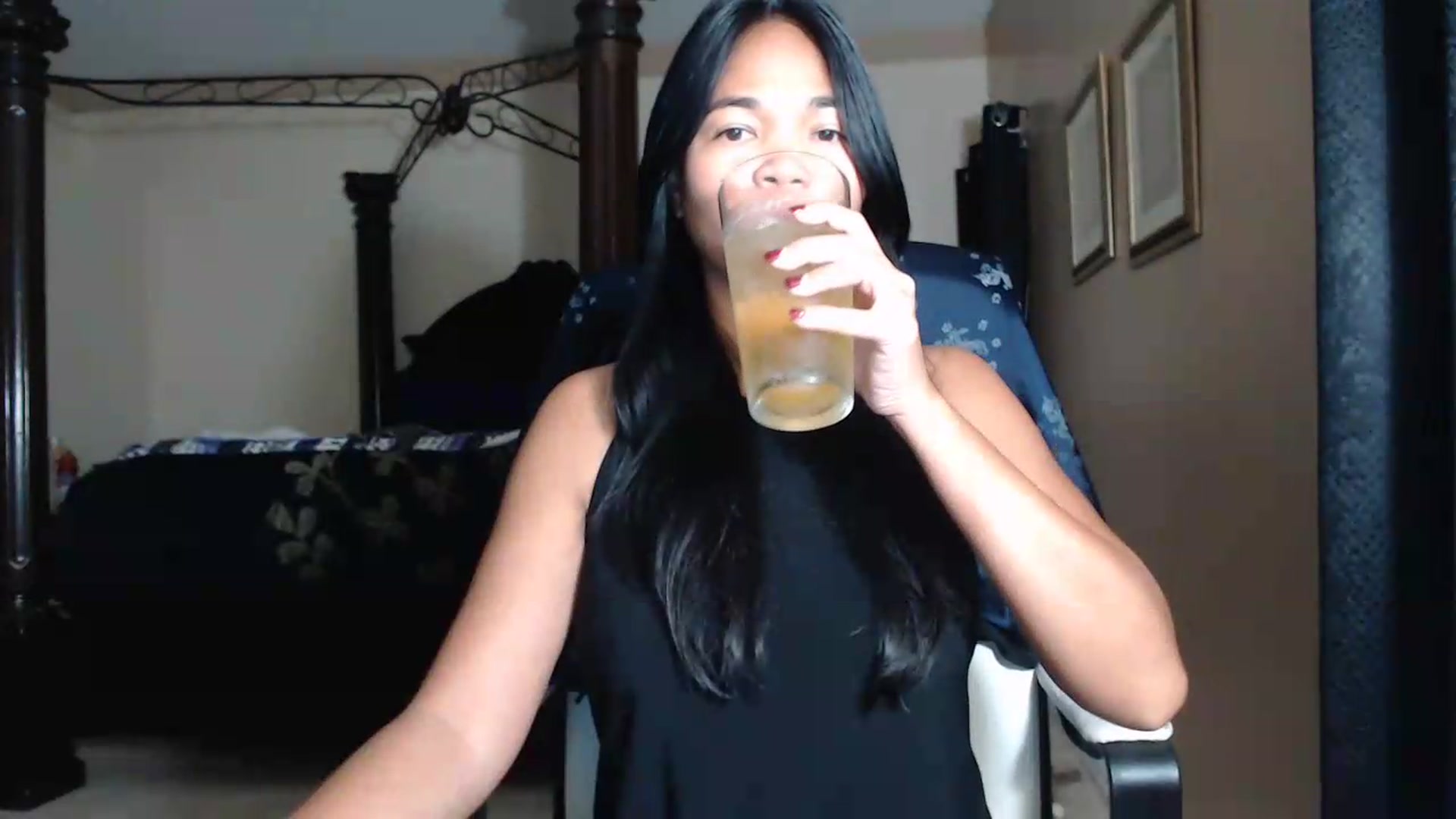 Gallery image thumbnail from Littlekai2030's myfreecams stream on, 06/09/2026, 03:50 image 12 of 20