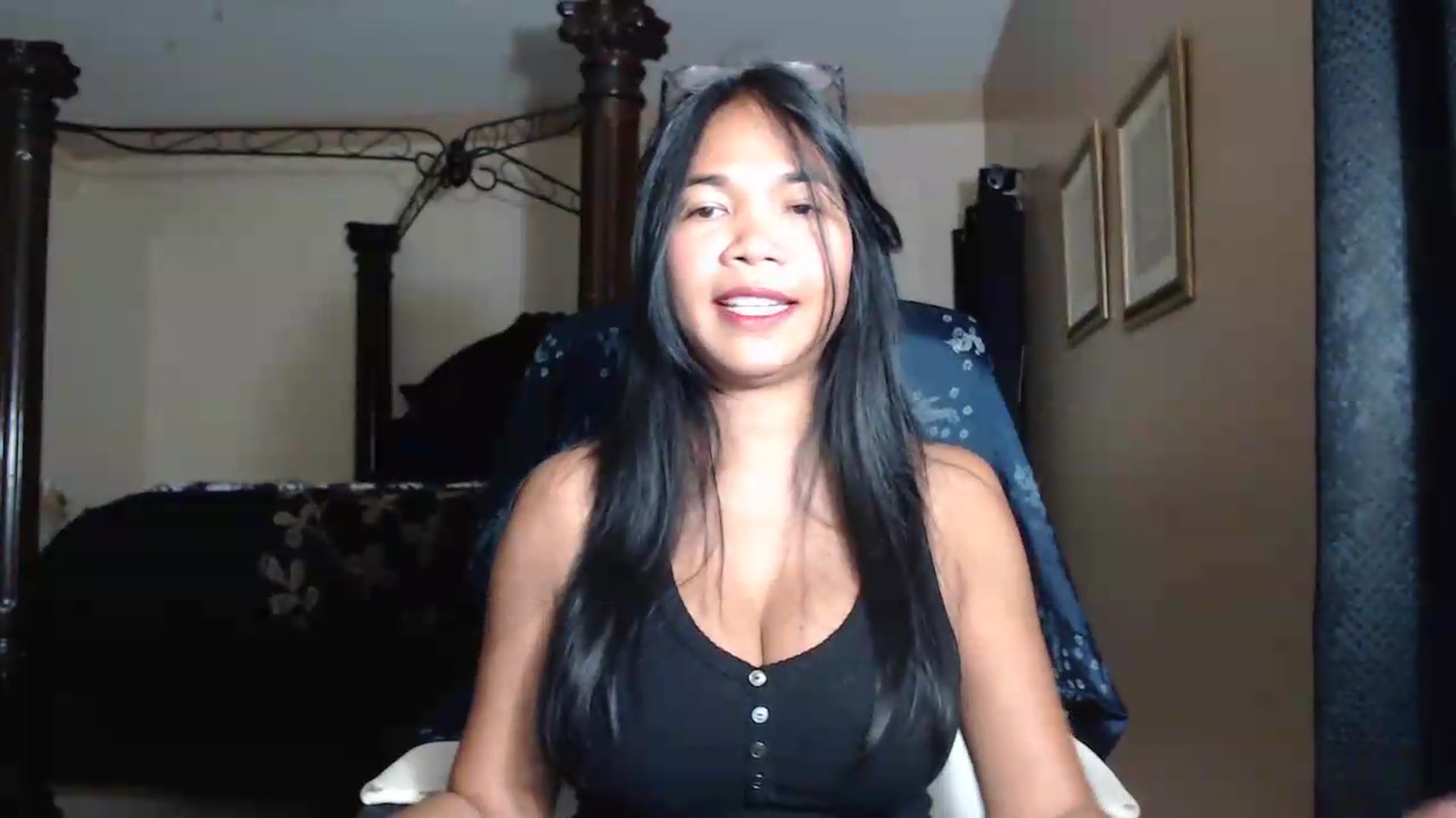 Gallery image thumbnail from Littlekai2030's myfreecams stream on, 06/10/2026, 03:36 image 14 of 20