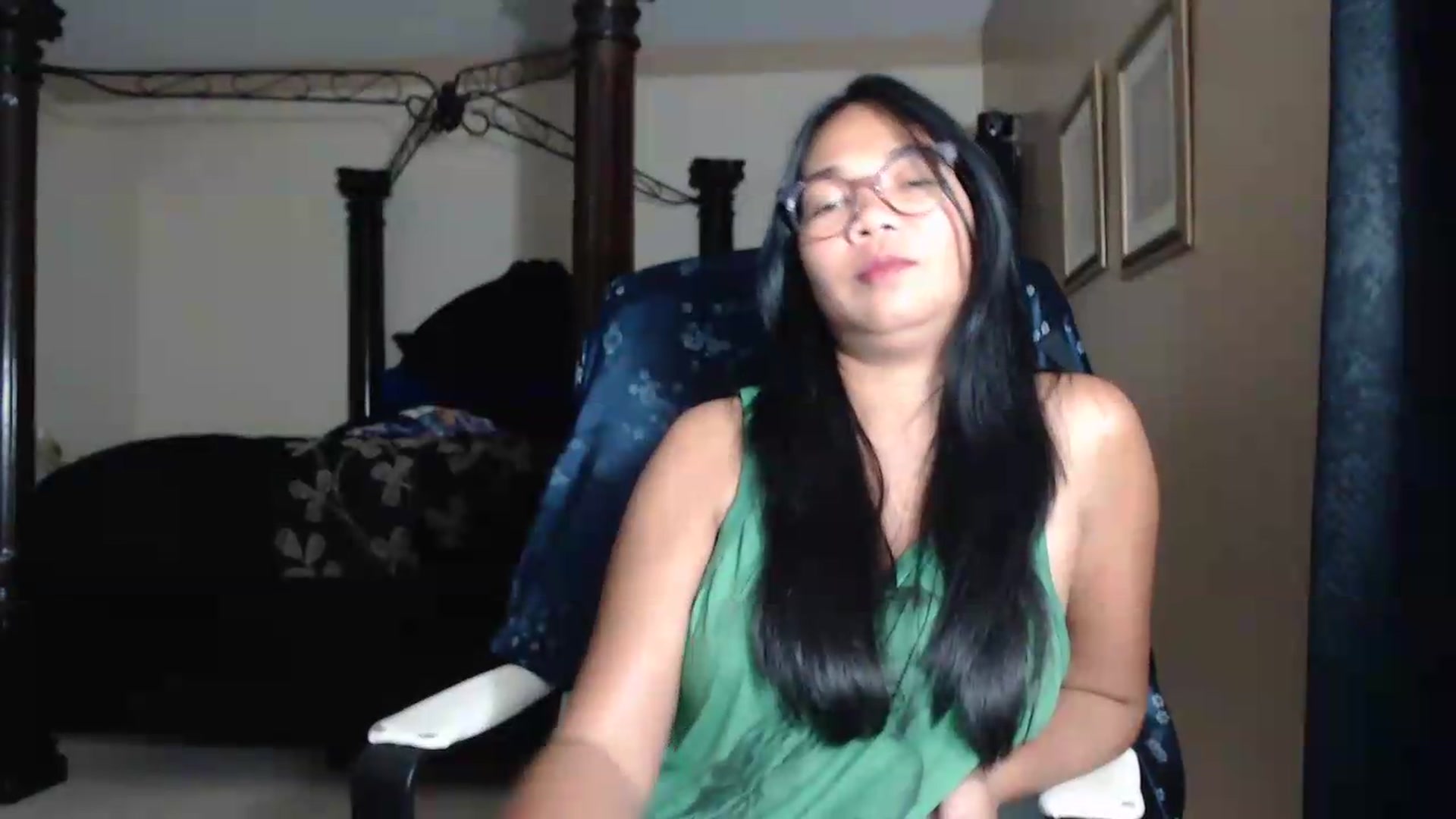 Gallery image thumbnail from Littlekai2030's myfreecams stream on, 06/11/2026, 04:05 image 4 of 20