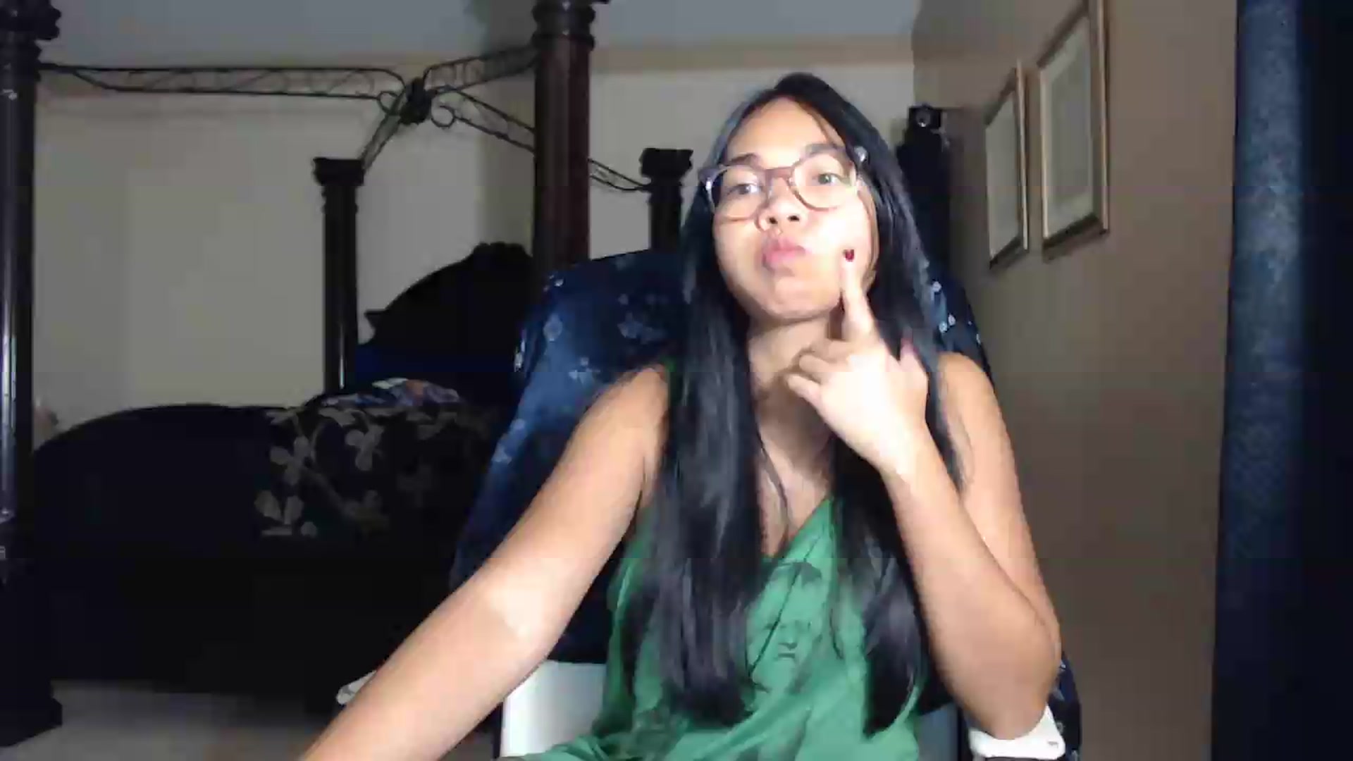 Gallery image thumbnail from Littlekai2030's myfreecams stream on, 06/11/2026, 04:05 image 3 of 20