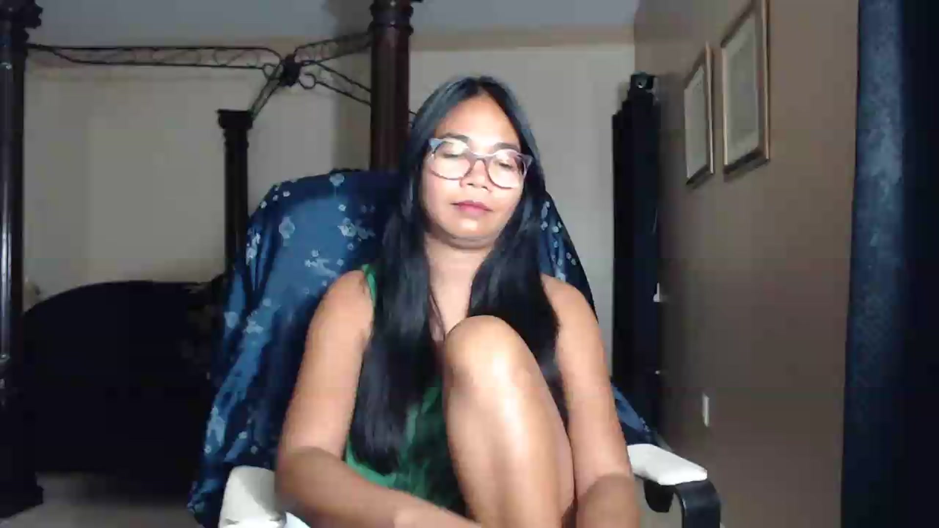 Gallery image thumbnail from Littlekai2030's myfreecams stream on, 06/11/2026, 04:05 image 1 of 20