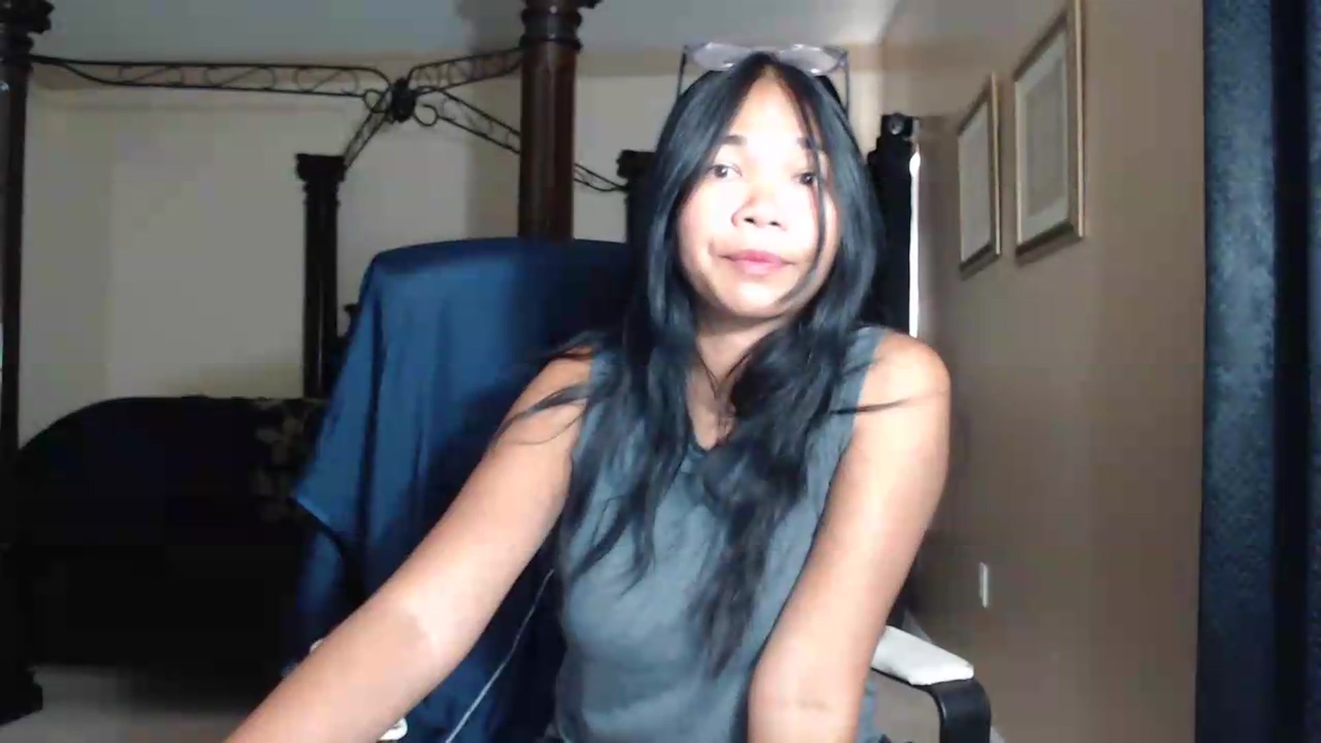 Gallery image thumbnail from Littlekai2030's myfreecams stream on, 06/15/2026, 24:00 image 7 of 20