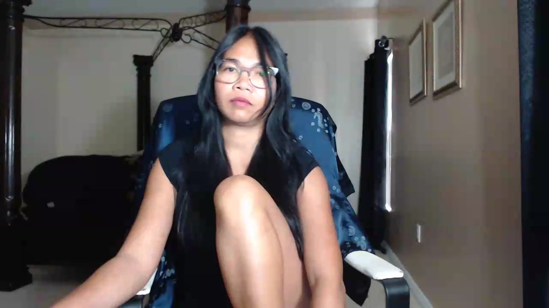 Gallery image thumbnail from Littlekai2030's myfreecams stream on, 06/19/2026, 24:01 image 6 of 20