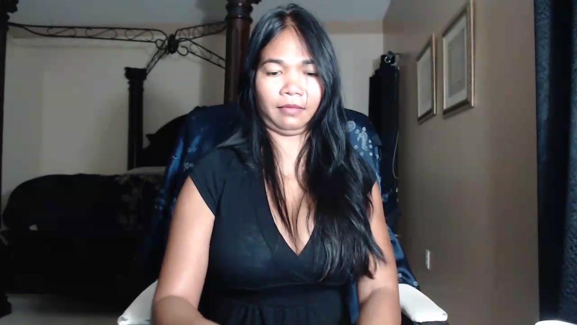 Gallery image thumbnail from Littlekai2030's myfreecams stream on, 06/19/2026, 02:38 image 17 of 20