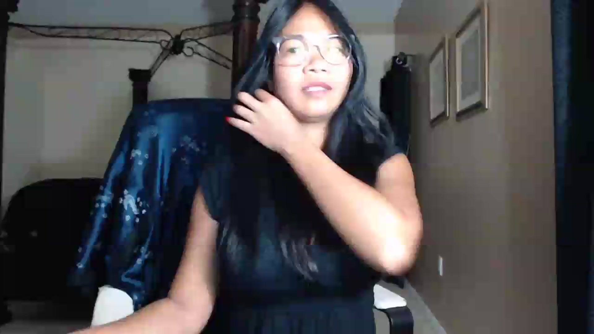 Gallery image thumbnail from Littlekai2030's myfreecams stream on, 06/19/2026, 02:38 image 5 of 20