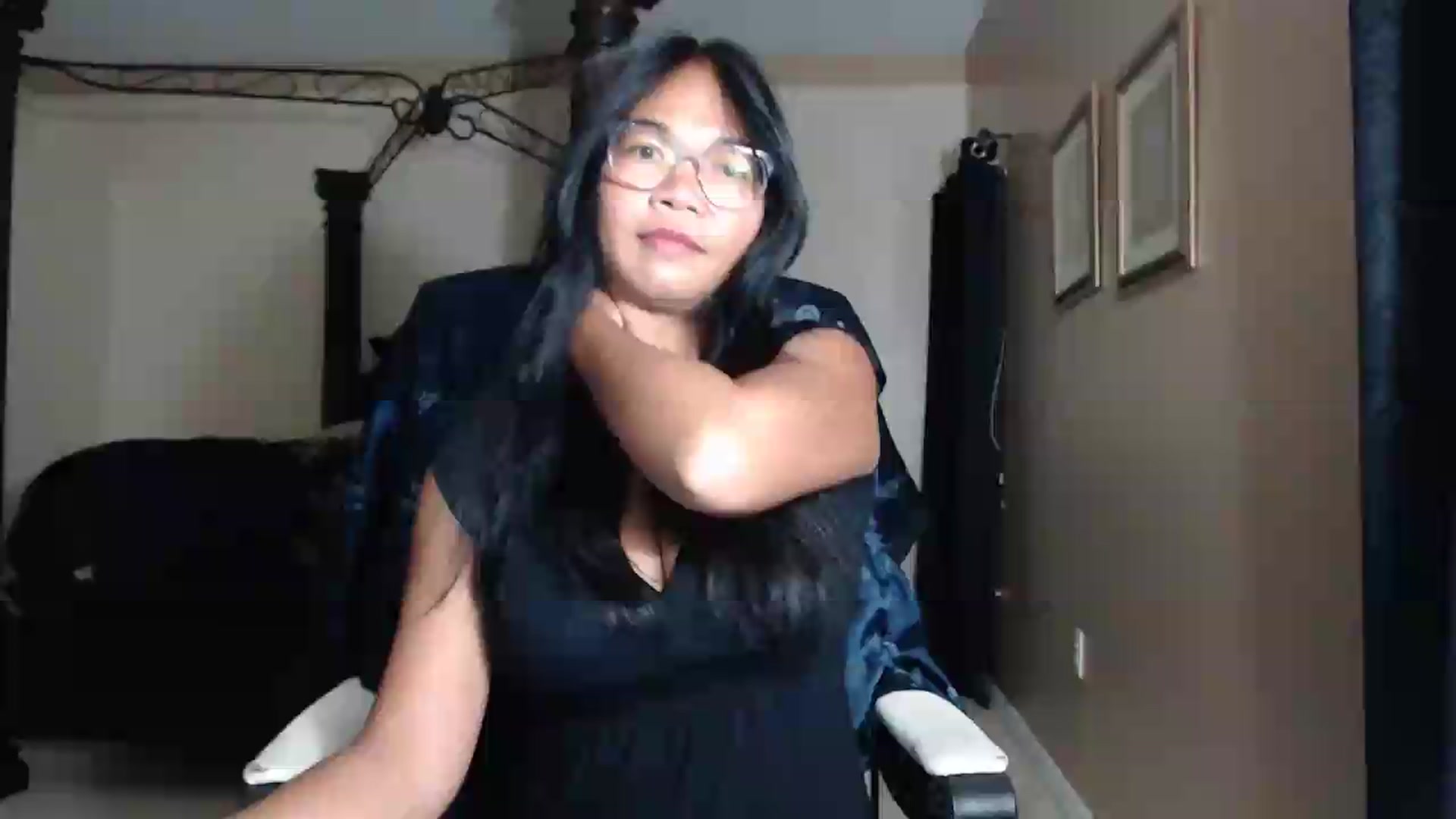 Gallery image thumbnail from Littlekai2030's myfreecams stream on, 06/19/2026, 02:38 image 8 of 20