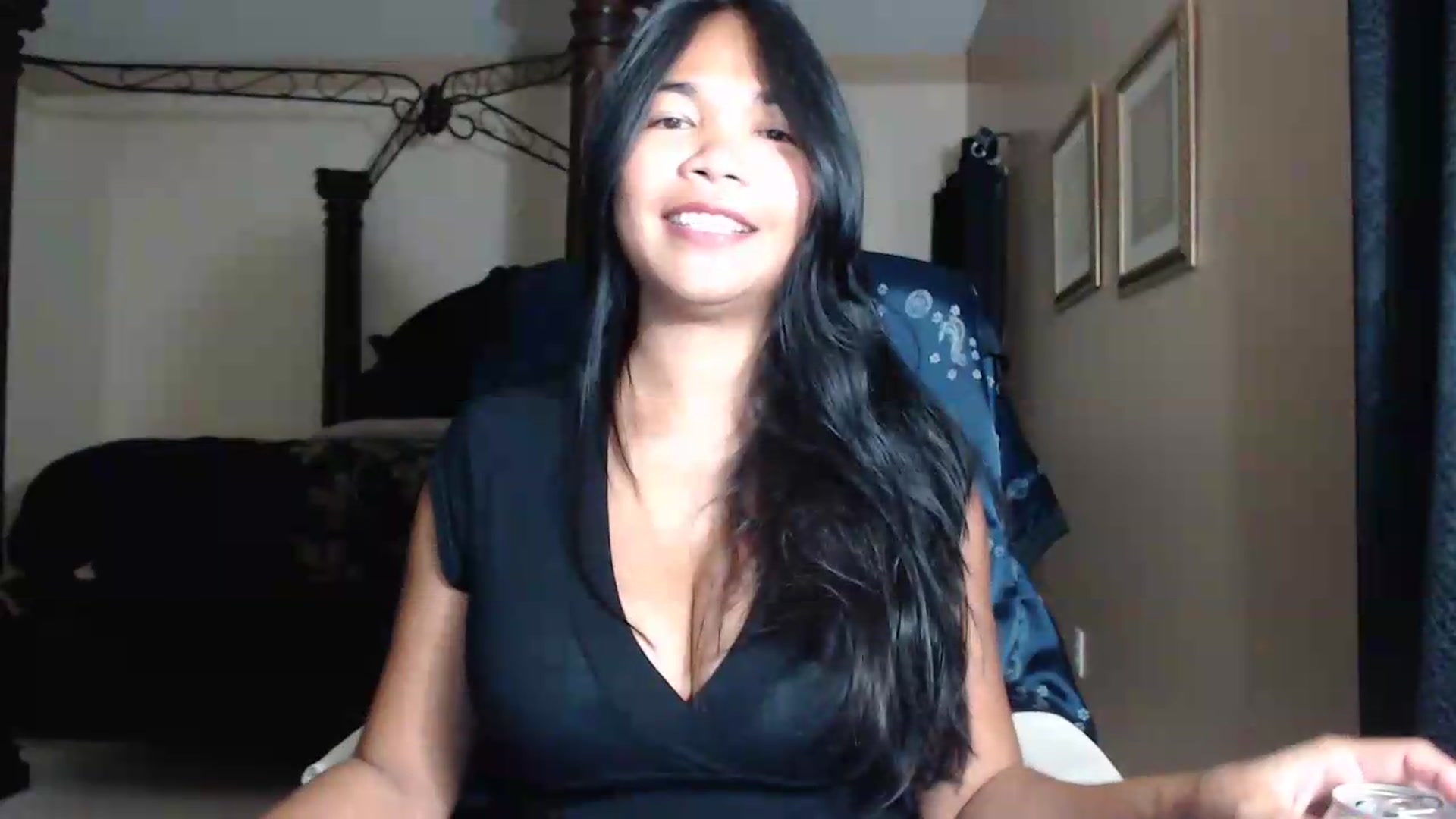 Gallery image thumbnail from Littlekai2030's myfreecams stream on, 06/19/2026, 02:38 image 18 of 20