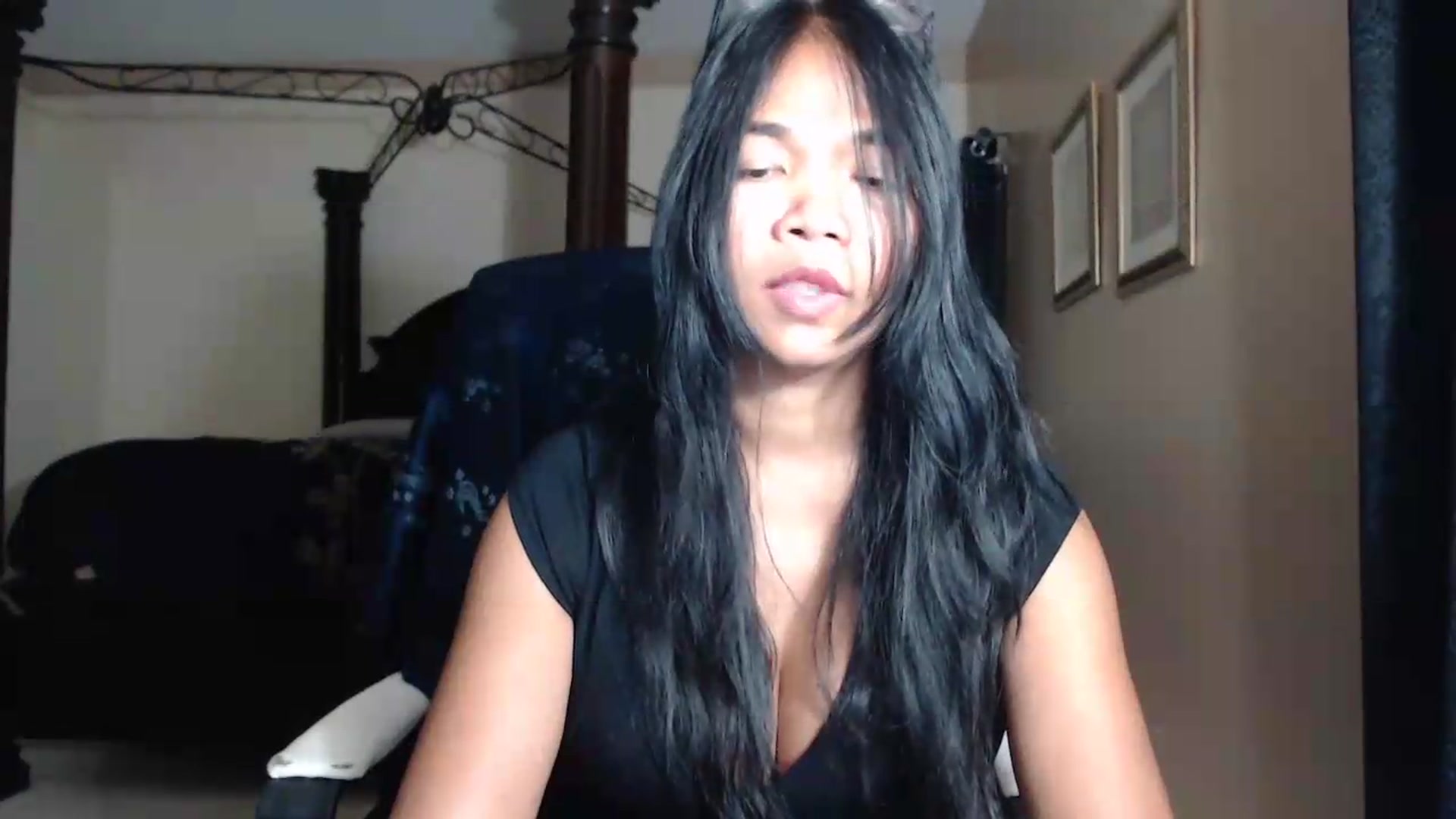 Gallery image thumbnail from Littlekai2030's myfreecams stream on, 06/19/2026, 02:38 image 10 of 20
