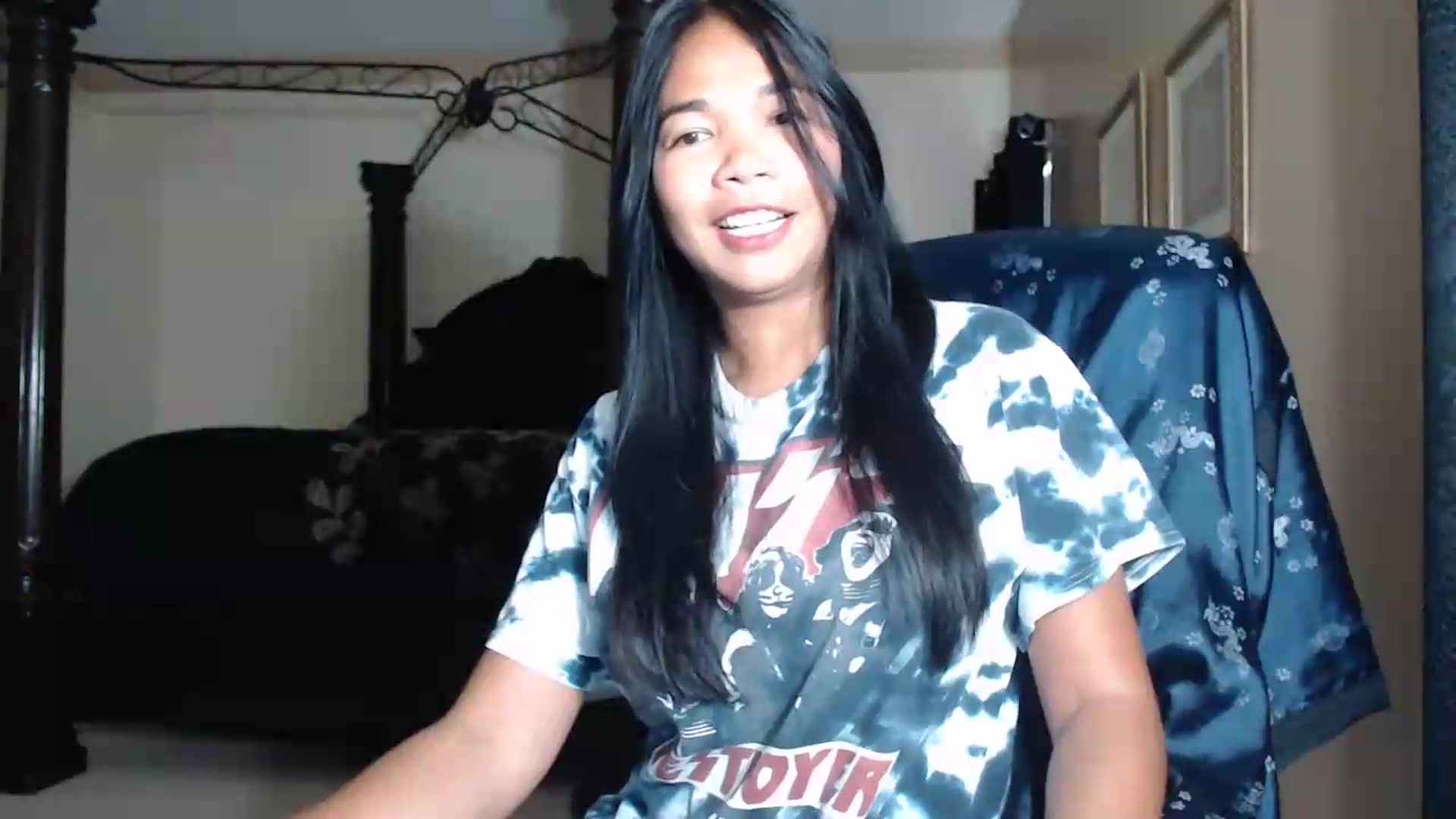 Gallery image thumbnail from Littlekai2030's myfreecams stream on, 06/21/2026, 24:18 image 4 of 20