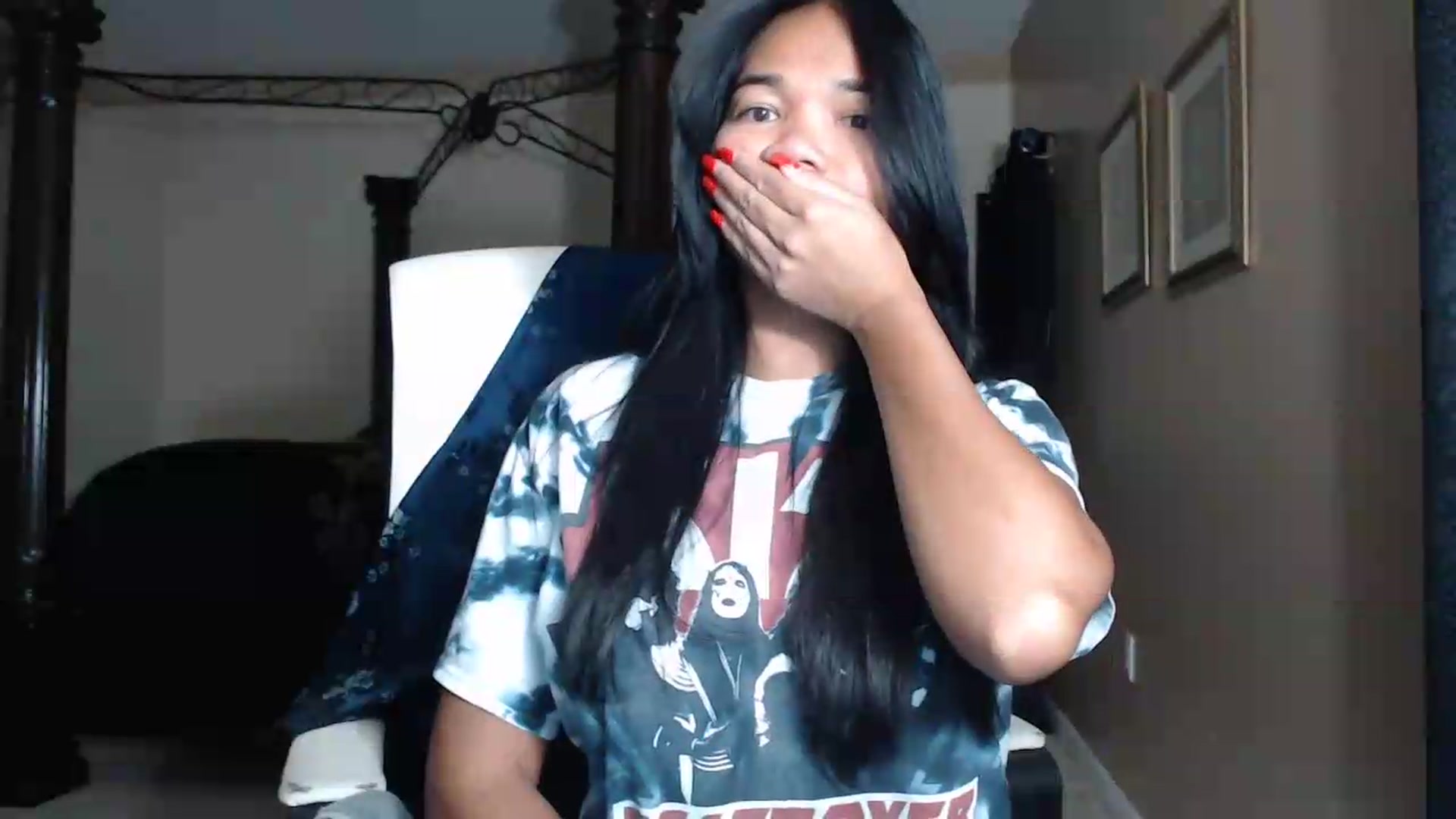 Gallery image thumbnail from Littlekai2030's myfreecams stream on, 06/21/2026, 01:45 image 12 of 20