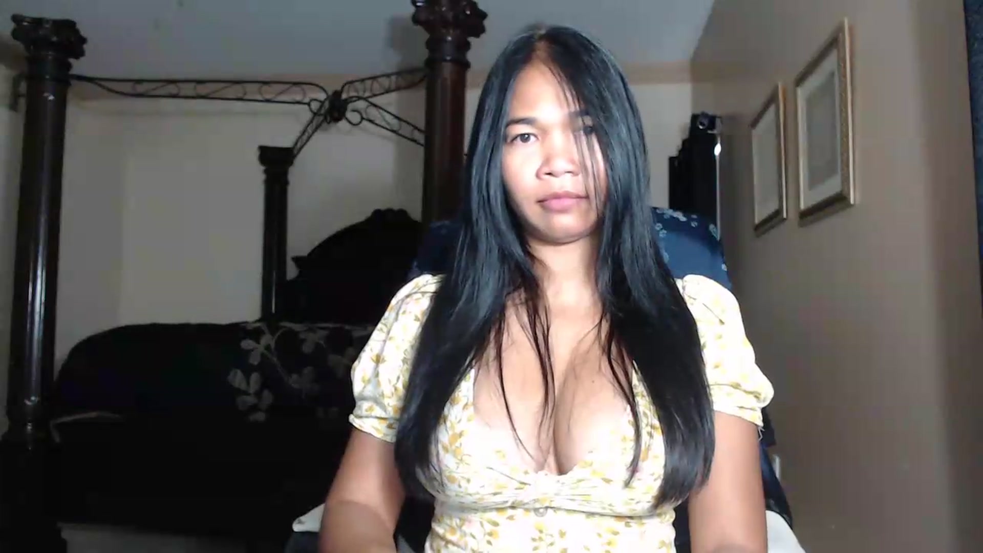 Gallery image thumbnail from Littlekai2030's myfreecams stream on, 06/22/2026, 24:53 image 11 of 20