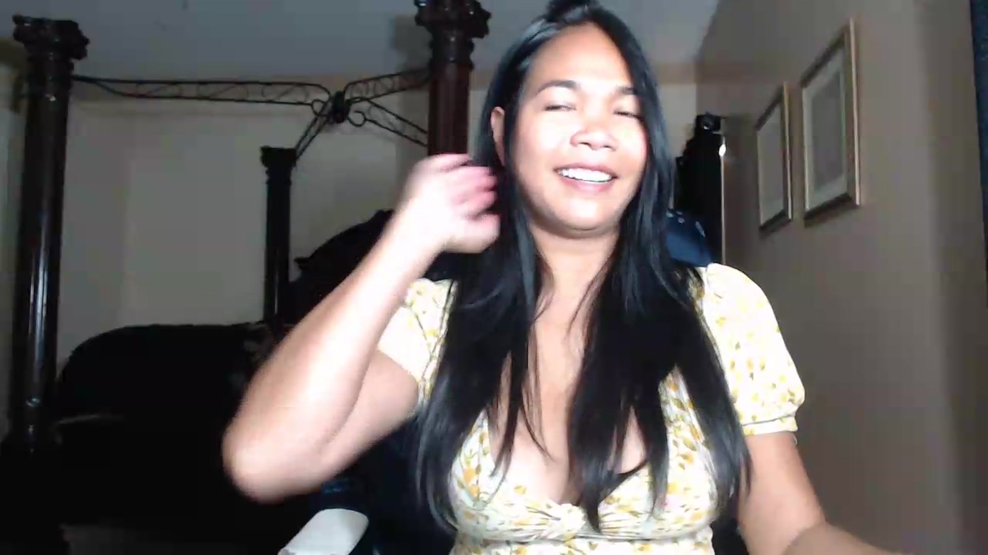 Gallery image thumbnail from Littlekai2030's myfreecams stream on, 06/22/2026, 24:53 image 15 of 20