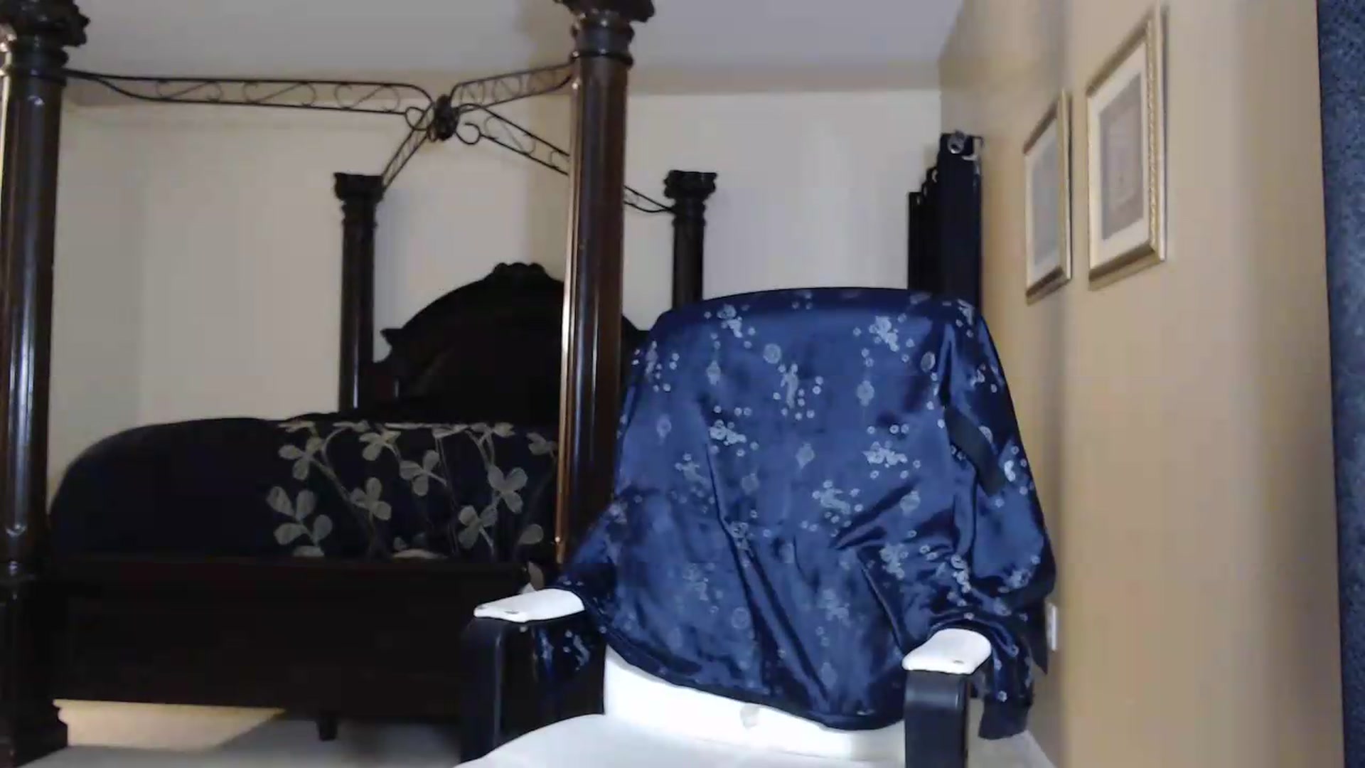 Gallery image thumbnail from Littlekai2030's myfreecams stream on, 06/23/2026, 04:18 image 10 of 20