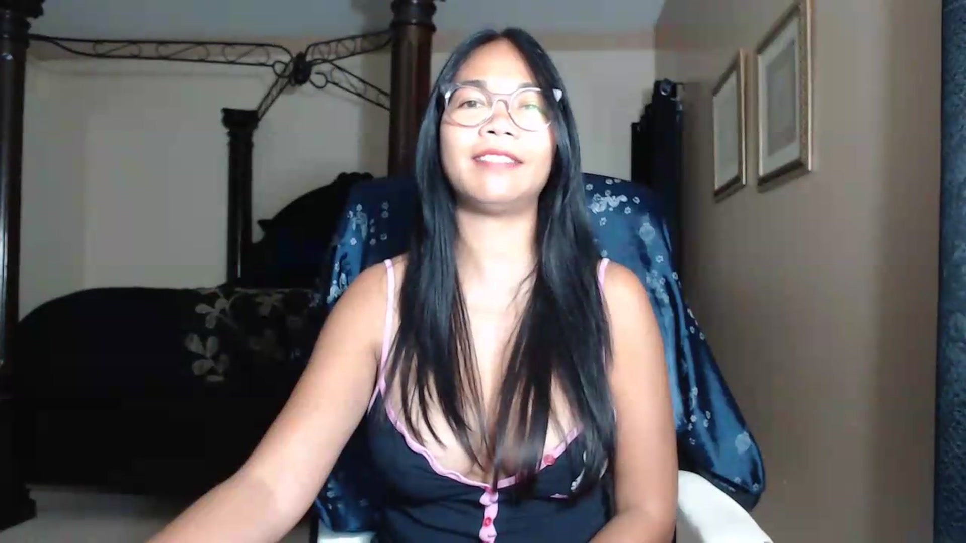 Gallery image thumbnail from Littlekai2030's myfreecams stream on, 06/25/2026, 02:46 image 2 of 20