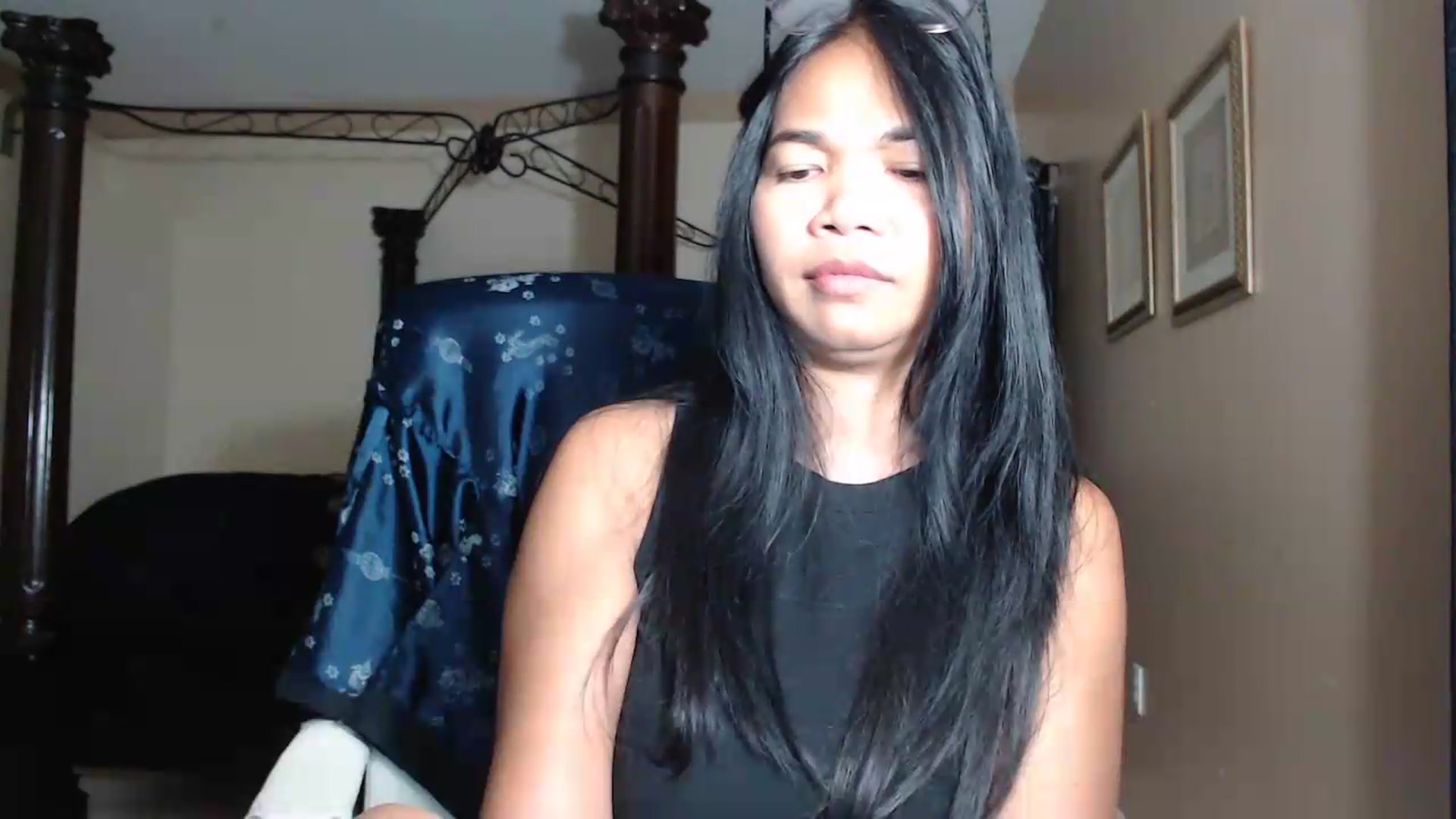 Gallery image thumbnail from Littlekai2030's myfreecams stream on, 06/25/2026, 04:22 image 15 of 20